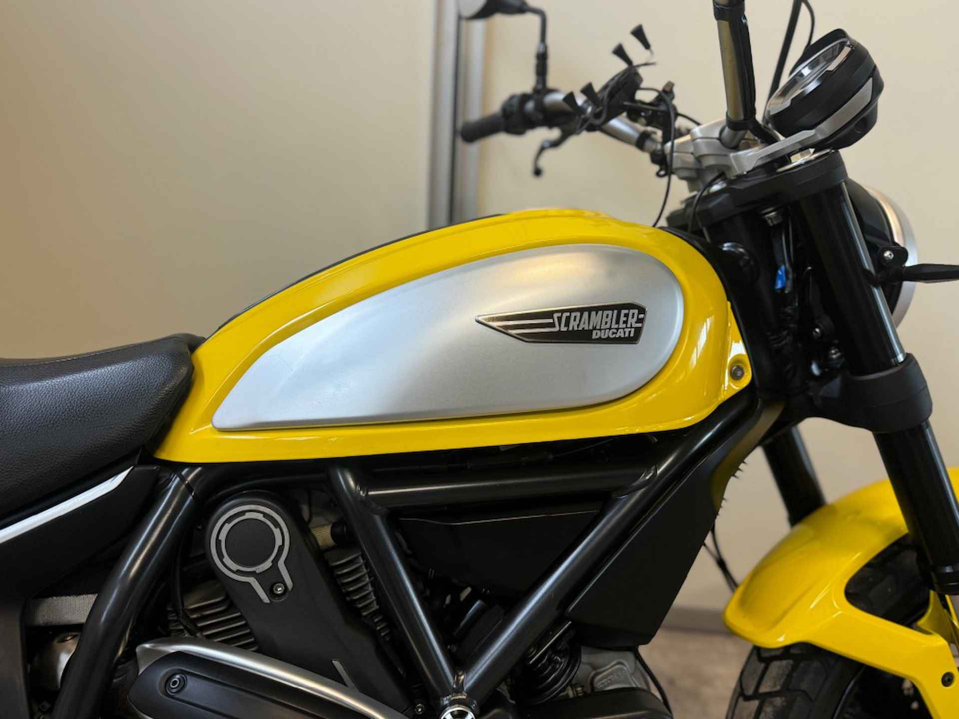 DUCATI Scrambler Icon Topstaat 800 icon - 14/14