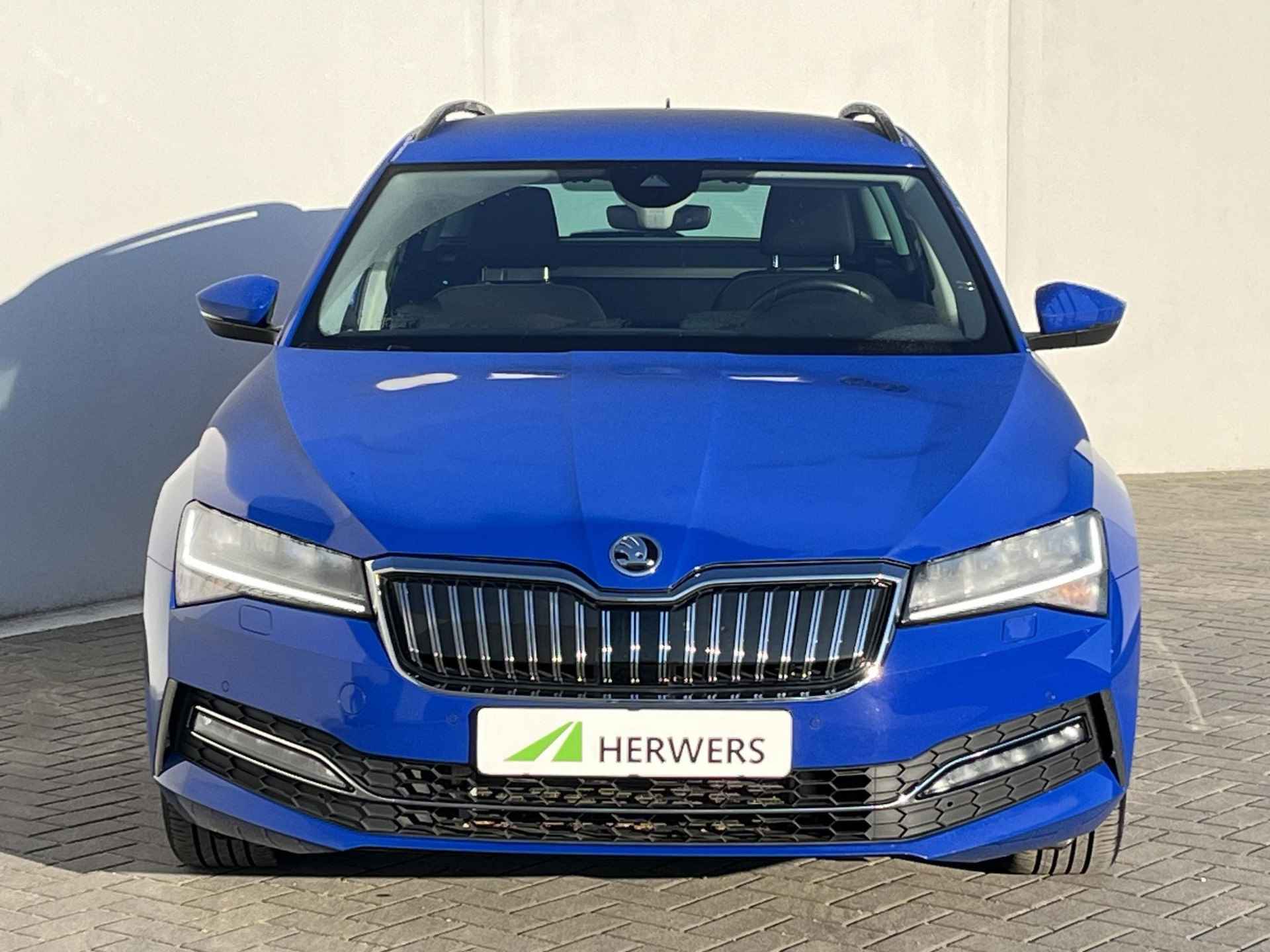 Skoda Superb Combi 1.4 TSI iV Business Edition IV / Plug-In Hybrid PheV / Virtuele cockpit / El. Achterklep / Adaptieve Cruise Control / Standkachel - 23/53