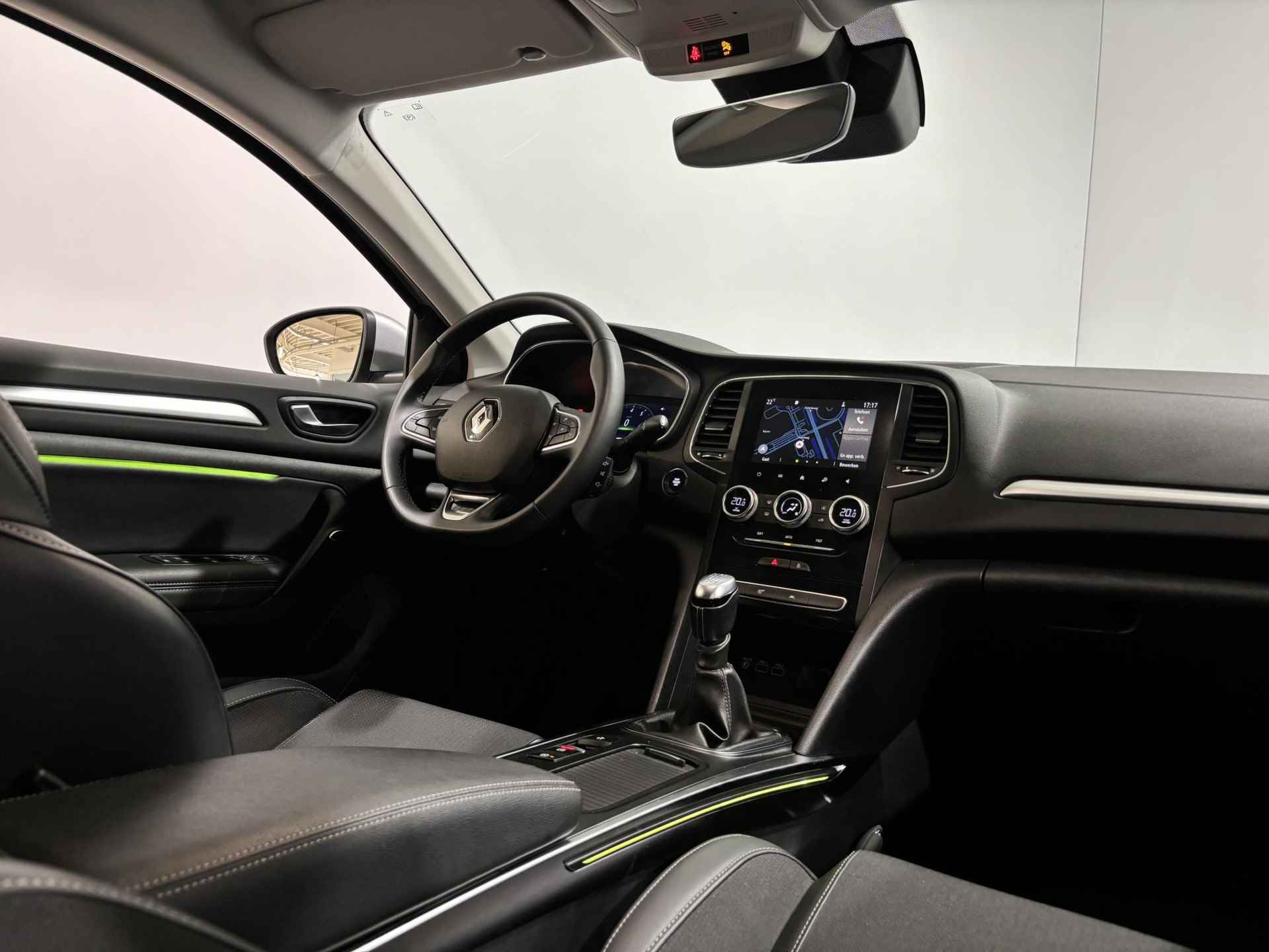 Renault Mégane Estate 1.3 - 140PK TCe Intens | 1e eigenaar | Trekhaak | Full LED | Navi | Climate Control | Licht & Regen Sensor | Cruise Control | - 11/35