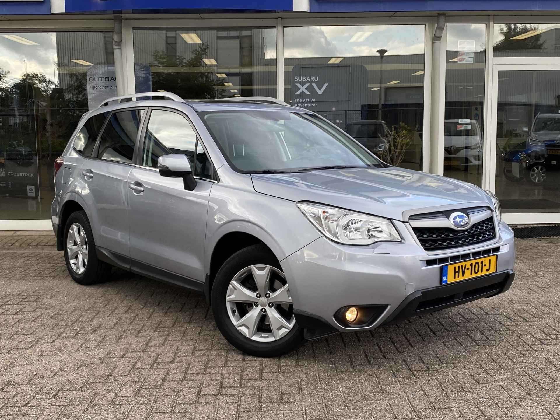 Subaru Forester 2.0 Premium | Stoelverwarming voor | Schuif/kantel dak | Navigatie | Achteruitrijcamera | Trekhaak Afneembaar | - 41/41