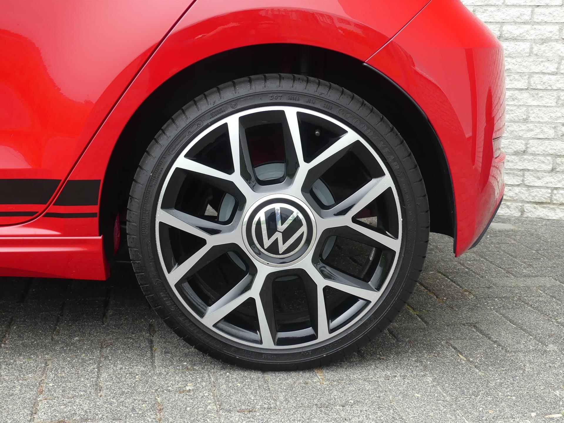 Volkswagen Up! 1.0 TSI GTI 116PK CAMERA/CRUISE/CLIMATE/LMV17''/STOELVERW. - 31/32