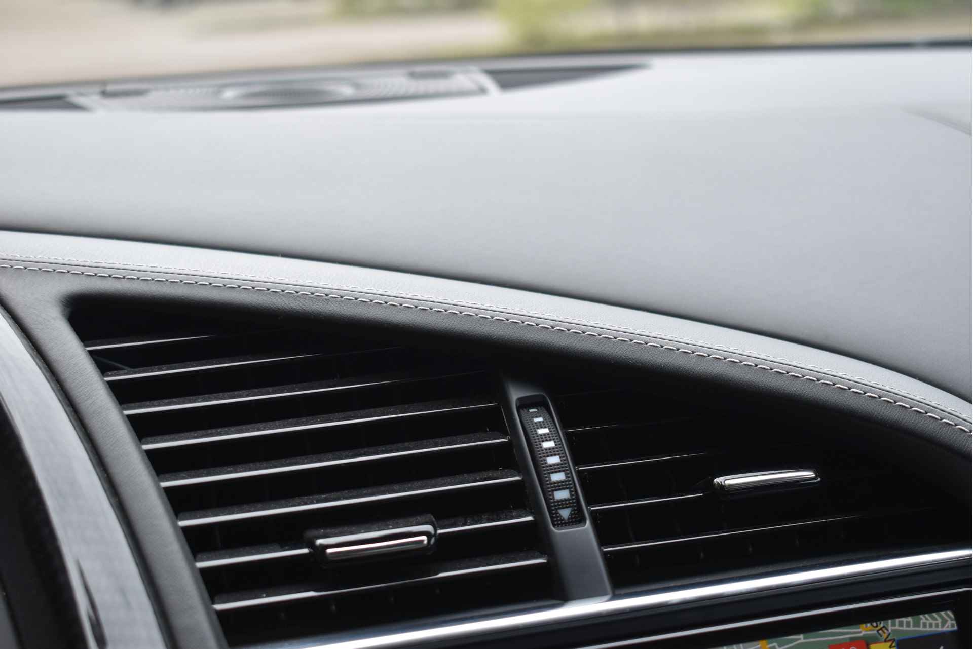 Audi R8 4.2 FSI quattro 430 PK | NL-Auto | Carbon 2x | B&O | Camera| Navi | Full LED | 20" Velgen - 68/81