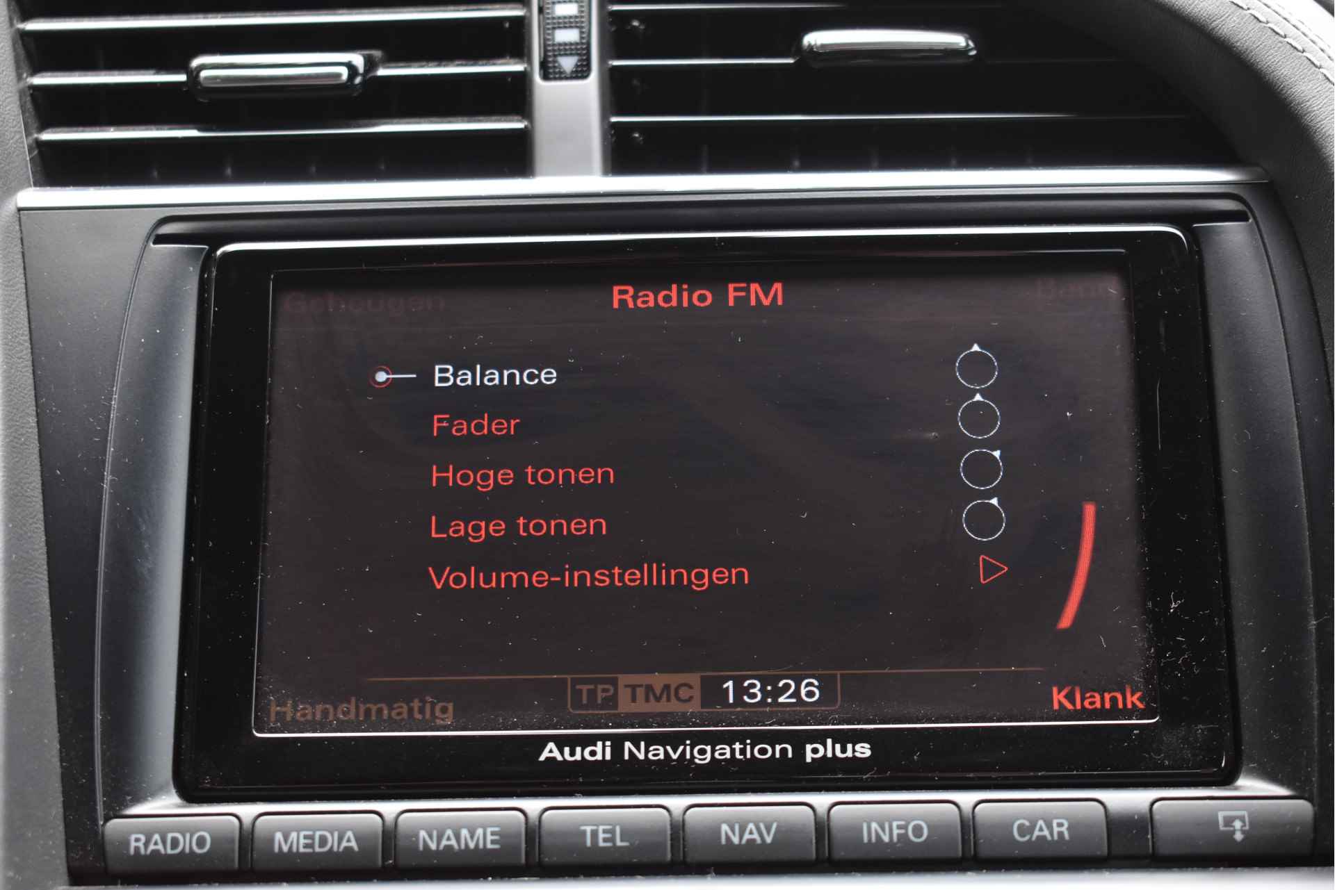 Audi R8 4.2 FSI quattro 430 PK | NL-Auto | Carbon 2x | B&O | Camera| Navi | Full LED | 20" Velgen - 72/81