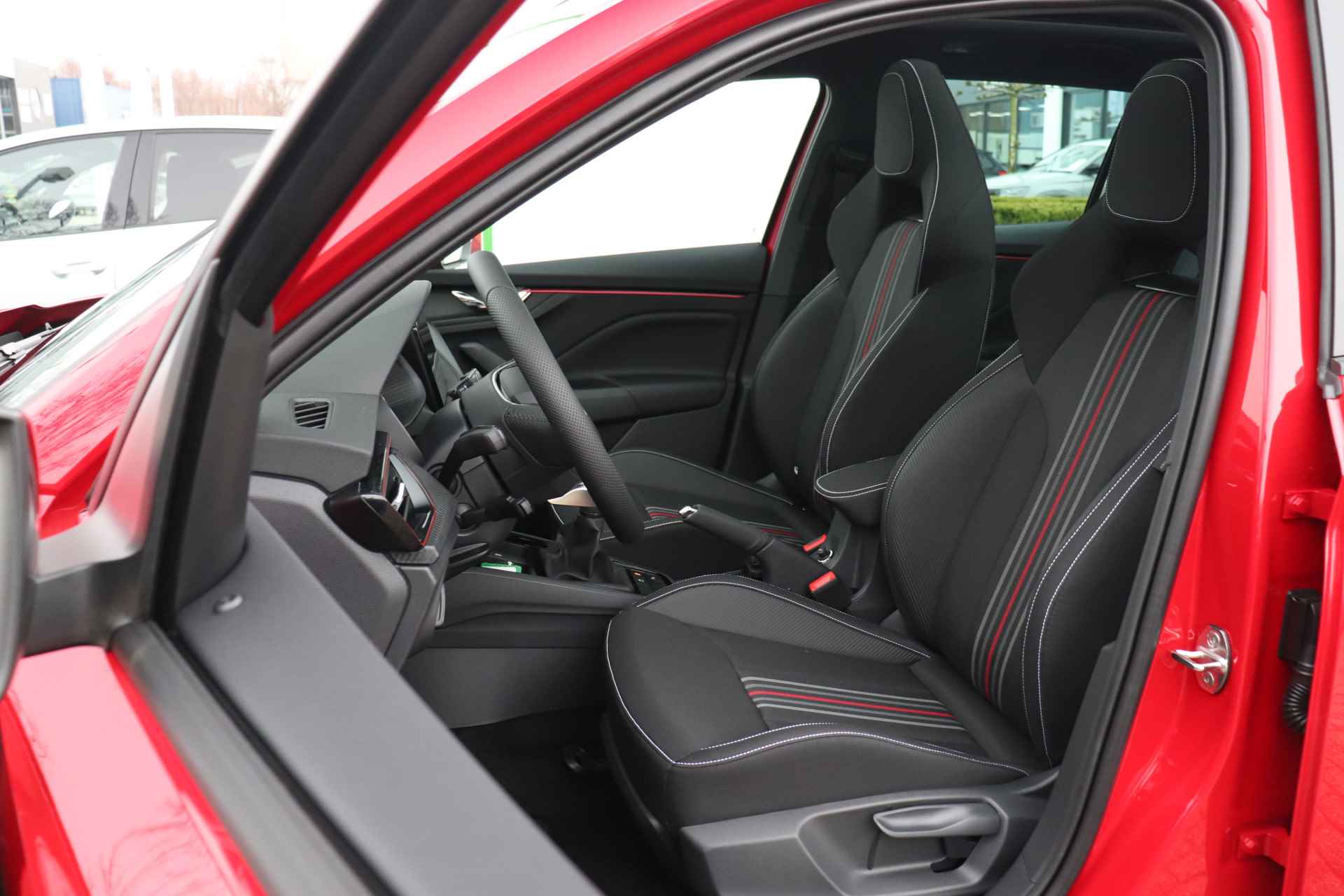 Škoda Kamiq 1.0 TSI Monte Carlo | Facelift | Navigatie | LED | Elektrische achterklep | Adaptieve cruise control | Virtual cockpit | Panoramadak - 5/31