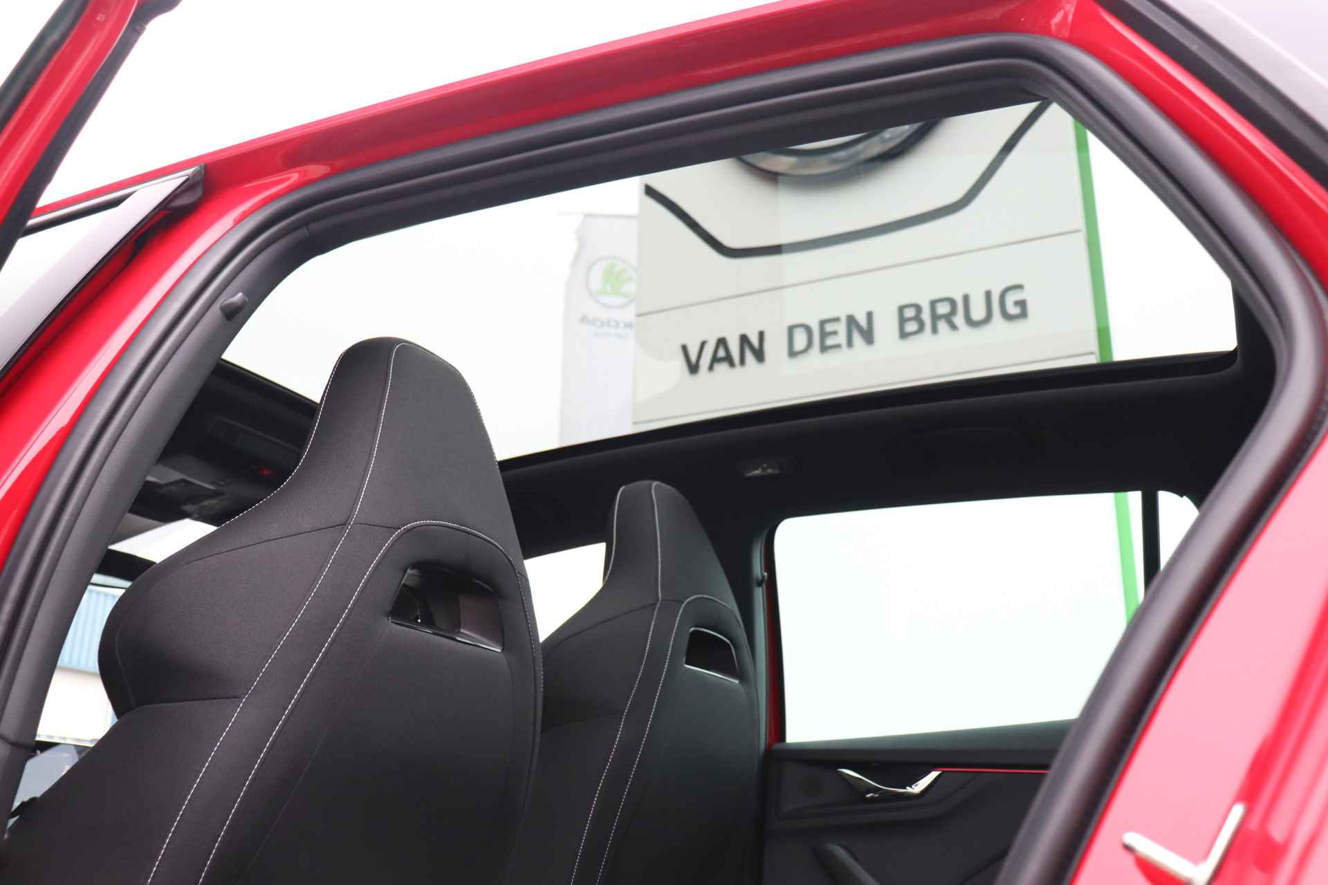 Škoda Kamiq 1.0 TSI Monte Carlo | Facelift | Navigatie | LED | Elektrische achterklep | Adaptieve cruise control | Virtual cockpit | Panoramadak - 25/31