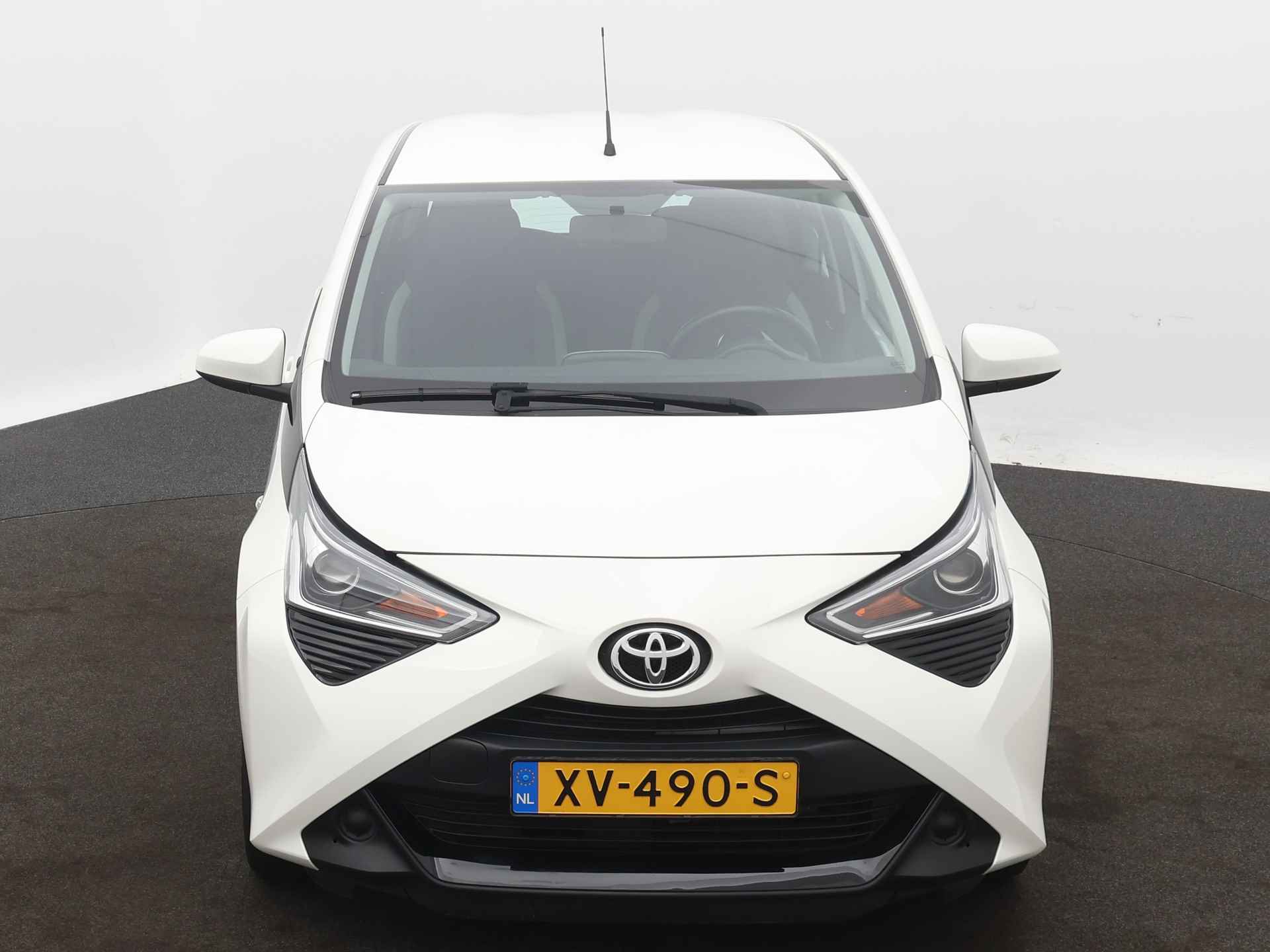 Toyota Aygo 1.0 VVT-i x-play | Camera | Airco | - 26/39