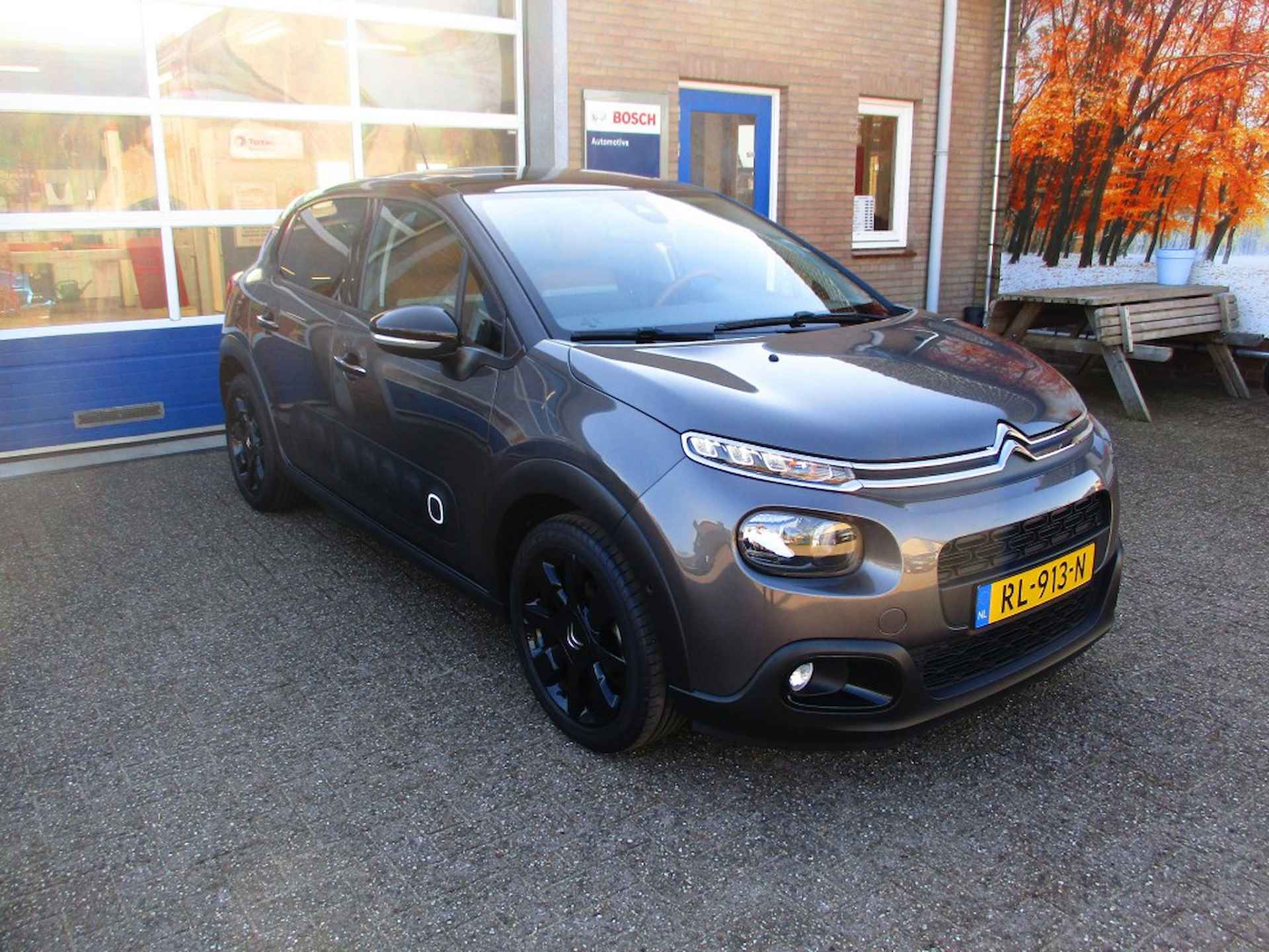 CITROEN C3 1.2 PT S&amp;S SHINE Automaat Camera Nav Panoramadak - 2/12