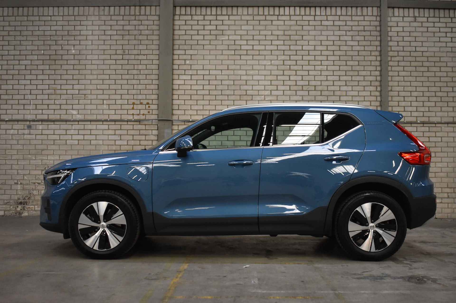 Volvo XC40 T4 211PK Recharge Core Bright | Camera | Stuurverwarming - 5/32