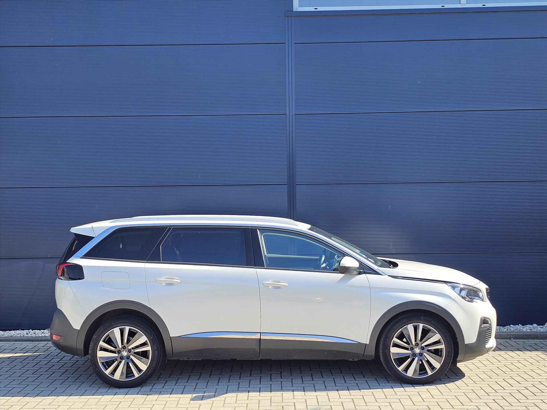 PEUGEOT 5008 1.2 PureTech 130pk Allure | Trekhaak | Navigatie | Camera | 7-Zits |  DAB+ - 4/28