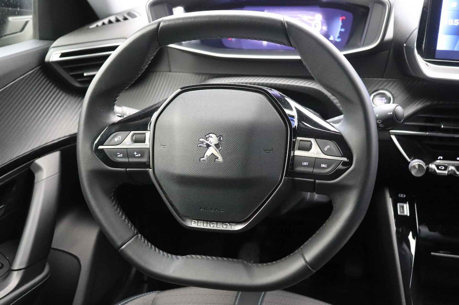 PEUGEOT 2008 1.2 PureTech Allure - Carplay, Camera - 12/22