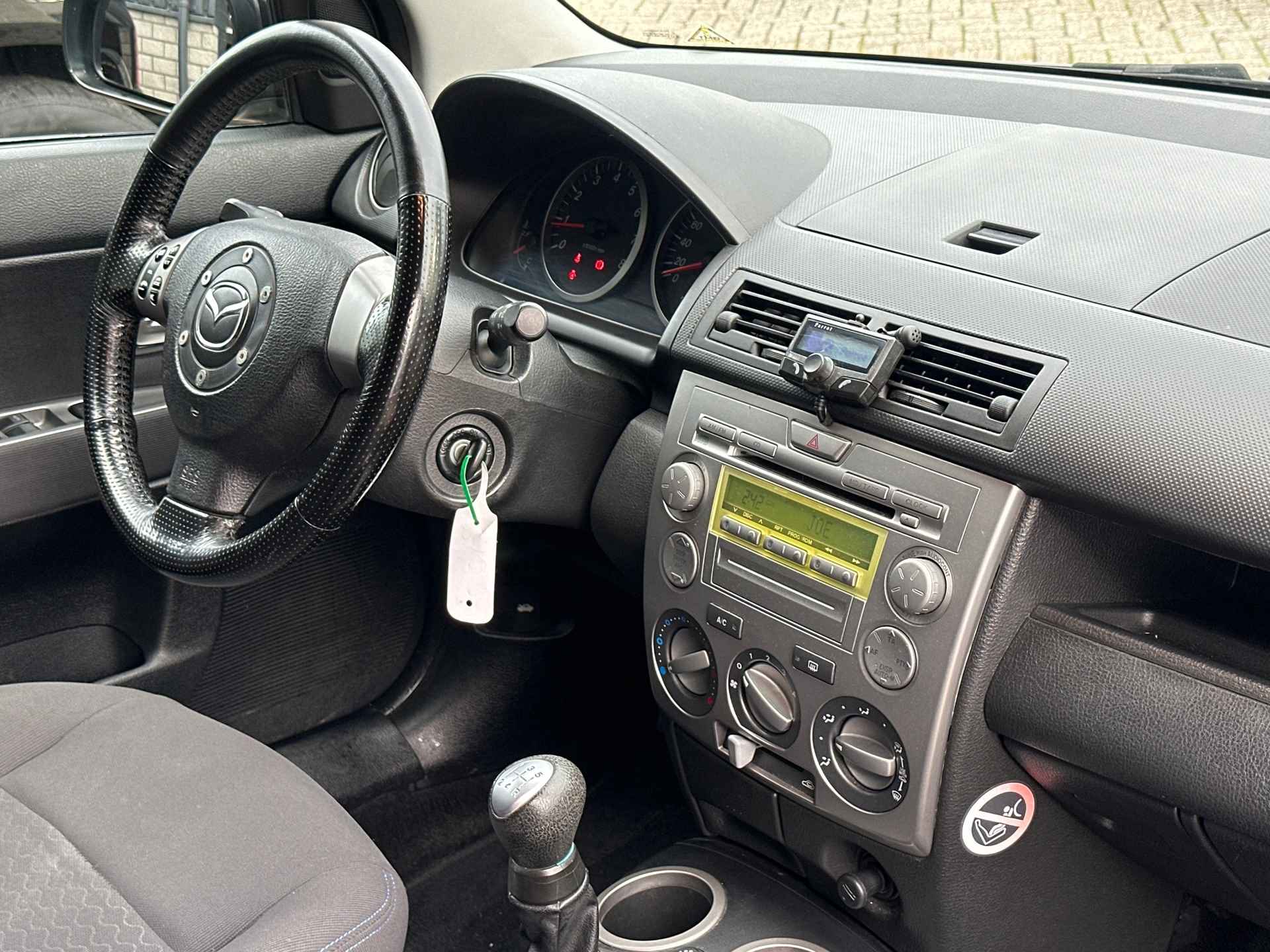 Mazda 2 1.4 Touring Airco - Nieuw apk - Eleckt. Ramen - Nette auto - 3/16