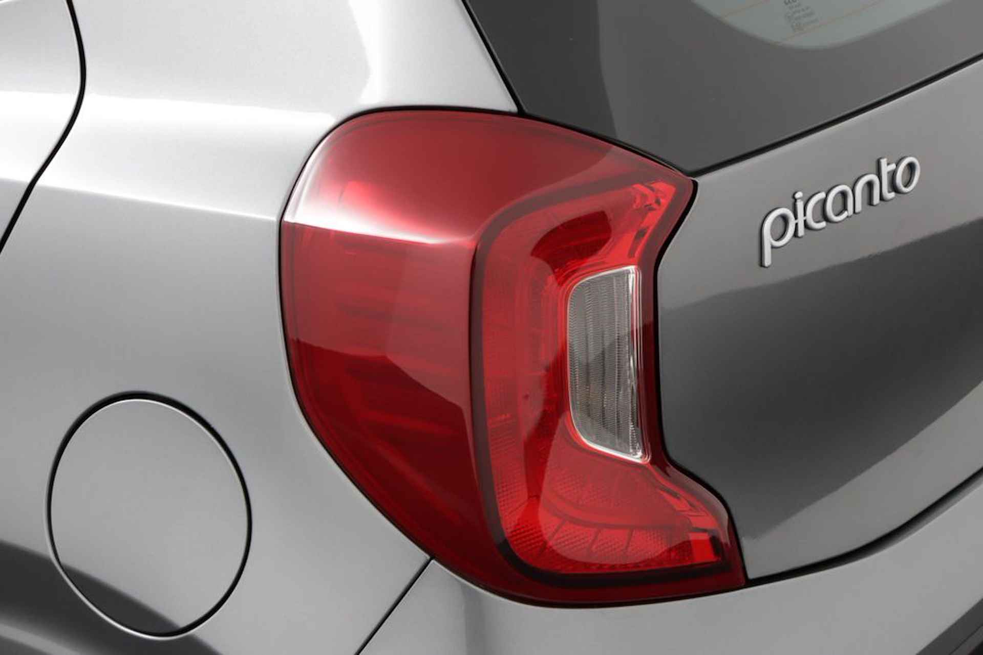 Kia Picanto 1.0 DPi DynamicLine - Achteruitrijcamera - Airco - Cruise Control - AppleCarplay/AndroidAuto  - Fabrieksgarantie tot 2029 - - 35/49