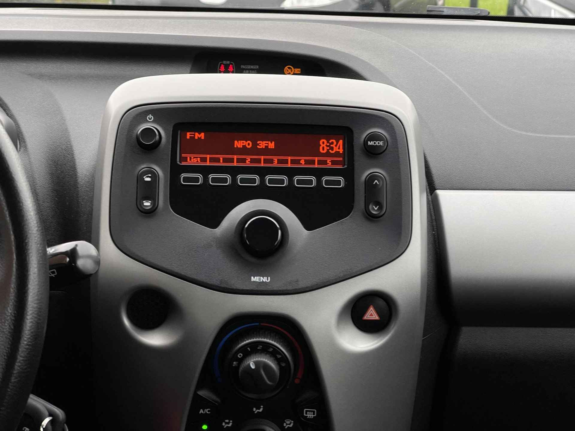 Citroen C1 1.0 e-VTi Feel 5-Deurs | Airconditioning | Bluetooth Tel. | Radio-MP3 Speler | Speedlimiter | Rijklaarprijs! - 16/24