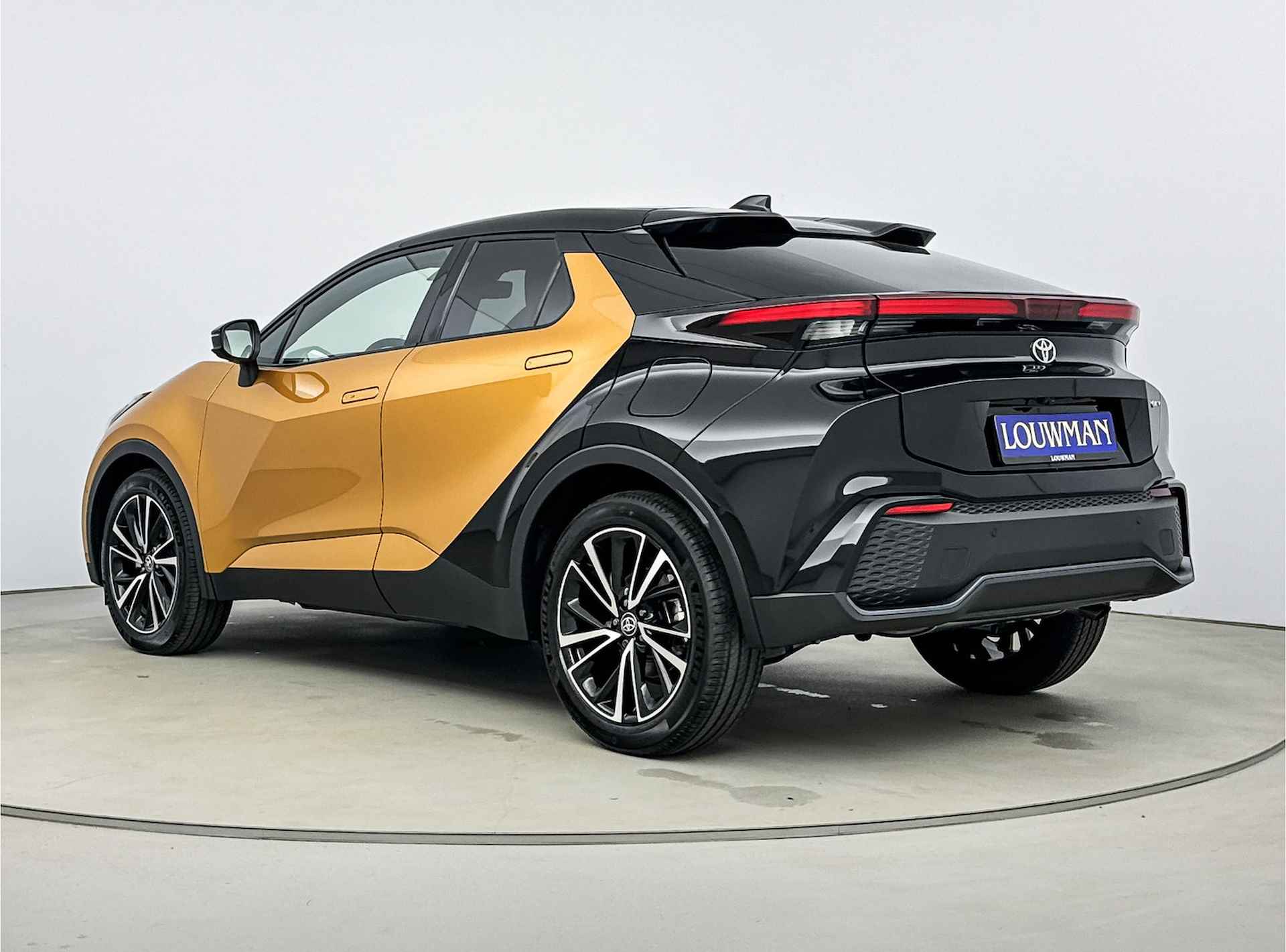 Toyota C-HR 2.0 Plug-in Hybrid 220 Première Edition | Apple CarPlay | JBL | Leder | Head up Display| - 4/54