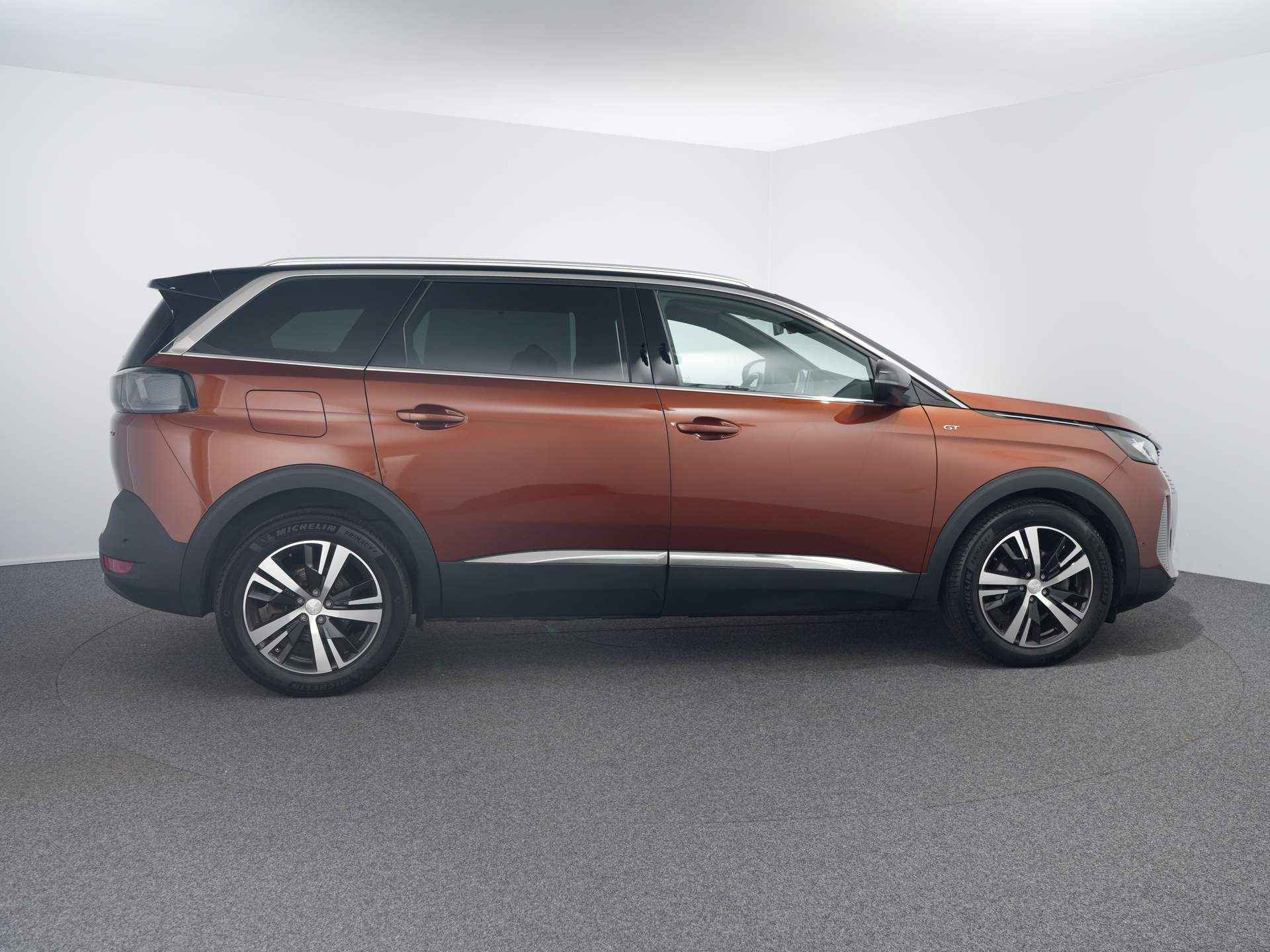 Peugeot 5008 1.6 PureTech GT | 180pk automaat | Leder | Navi | Adaptieve cruise | Elek. stoelen | Elek. achterklep | Trekhaak | Focal | - 15/35