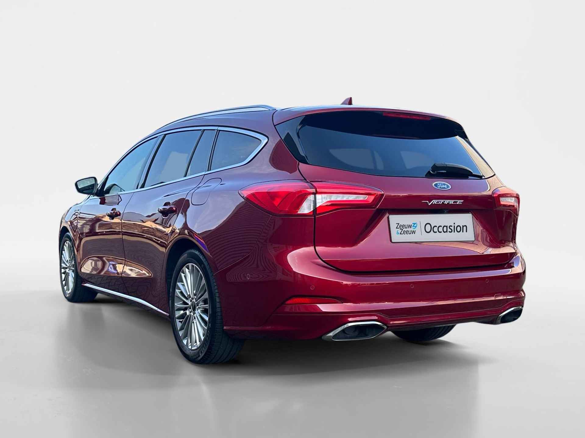 Ford Focus Wagon 1.5 EcoBoost Vignale | Dealer onderhouden | Automaat | Winter pack | Elektrische achterklep | Leder bekleding | Head-up display | Apple carplay & Android auto | Navigatie | Privacy glas | - 7/40