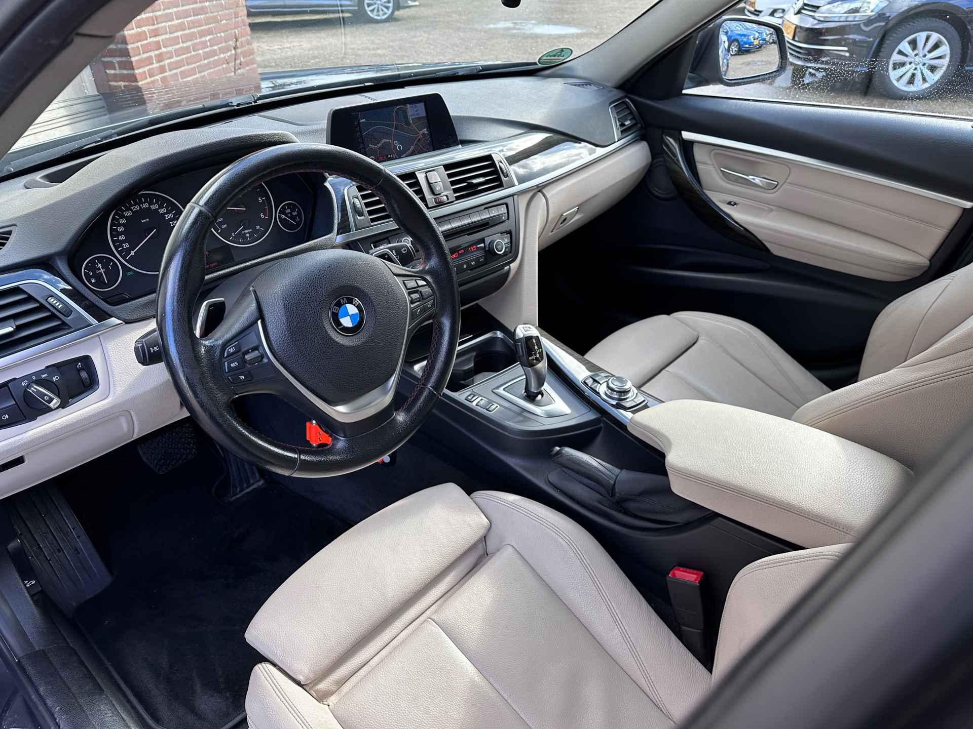 BMW 3-serie Touring 318d|Automaat|Leder|Sportstoelen|Xenon|18inch - 3/41