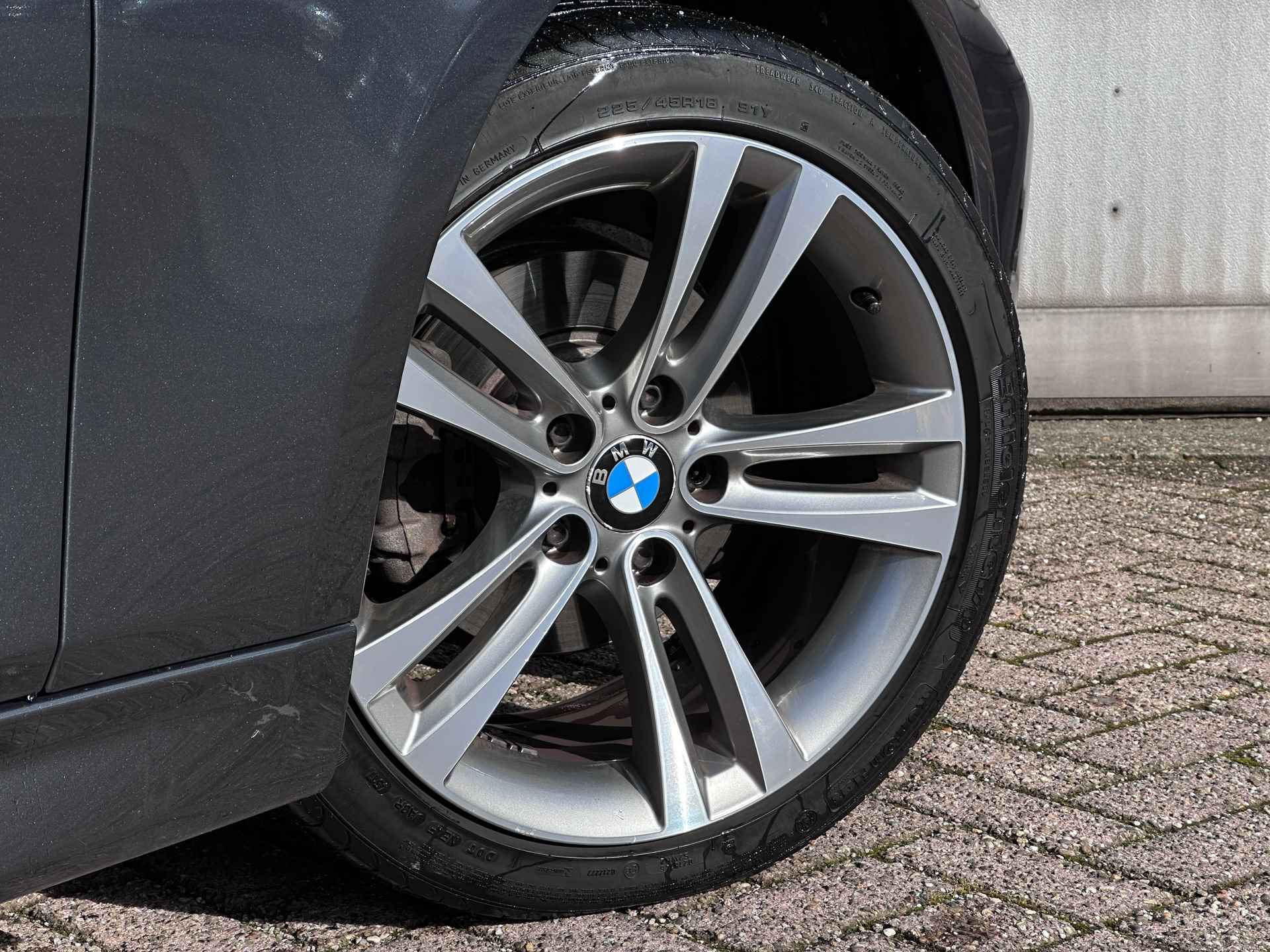 BMW 3-serie Touring 318d|Automaat|Leder|Sportstoelen|Xenon|18inch - 4/41