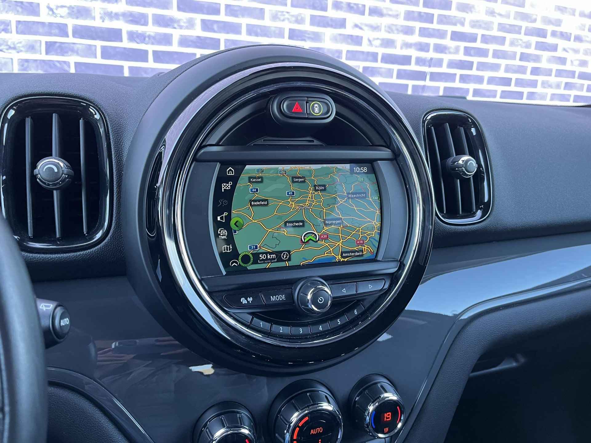 Mini Mini Countryman 1.5 One Chili Trekhaak | Navigatie | Half Leer | Cruise Controle | PDC | Sportstoelen | Climate Controle - 23/38