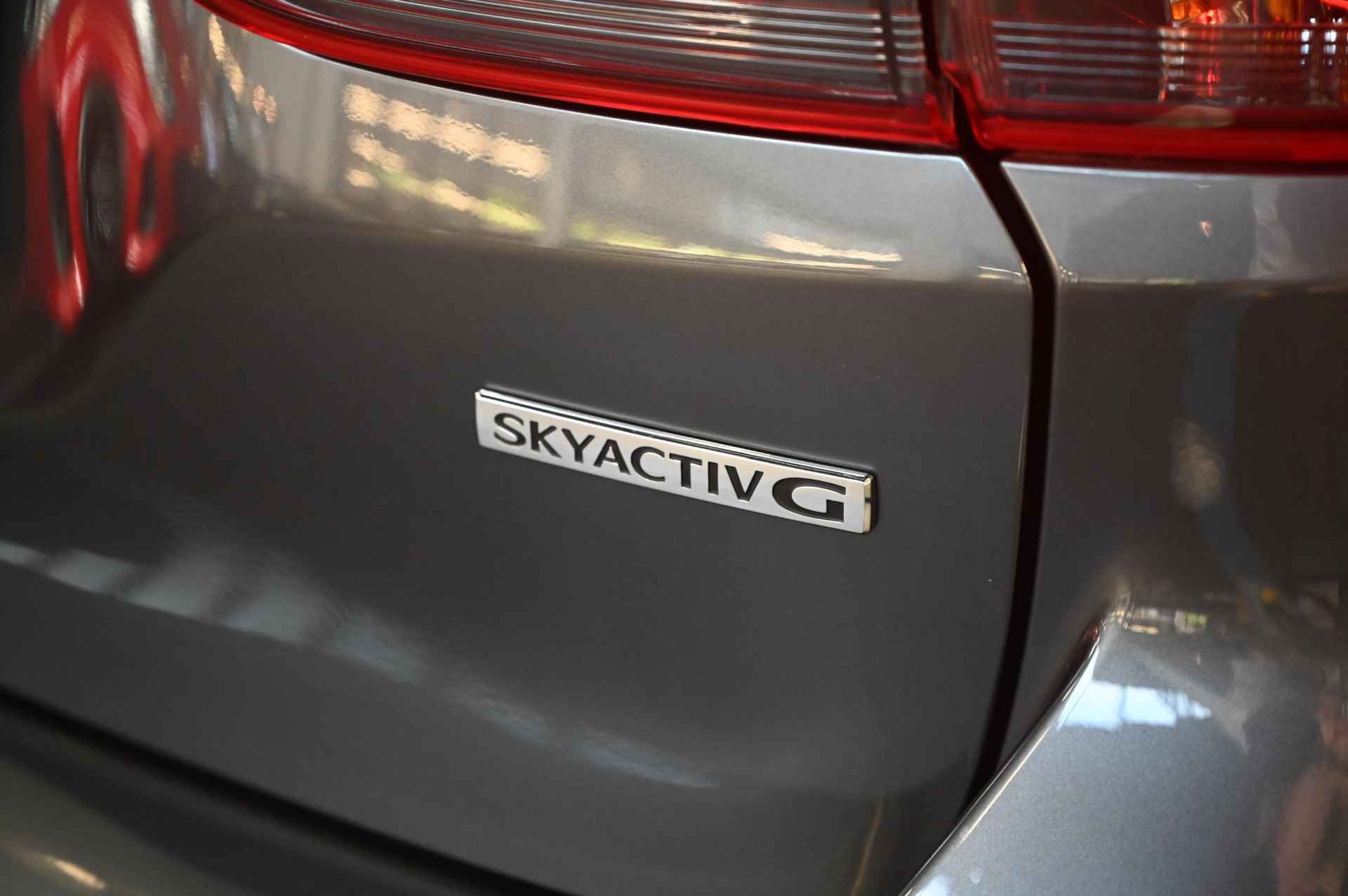 Mazda 6 Sportbreak SkyActiv-G 165 automaat Exclusive-Line Met Comfort Pack *éénmalig  € 11.390,-  voordeel* - 9/49