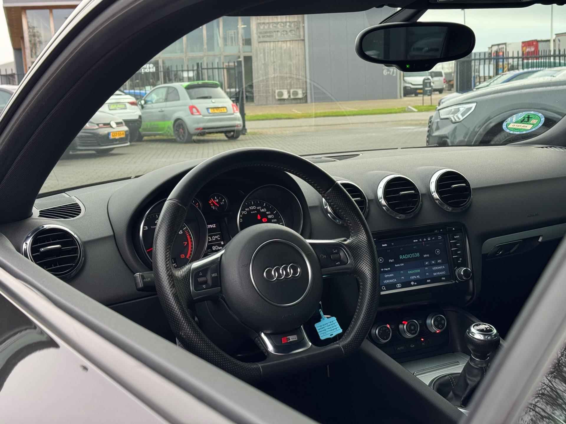 Audi TT 2.0 TFSI S-Line * 18 inch * Navigatie * Cruise Control - 10/37