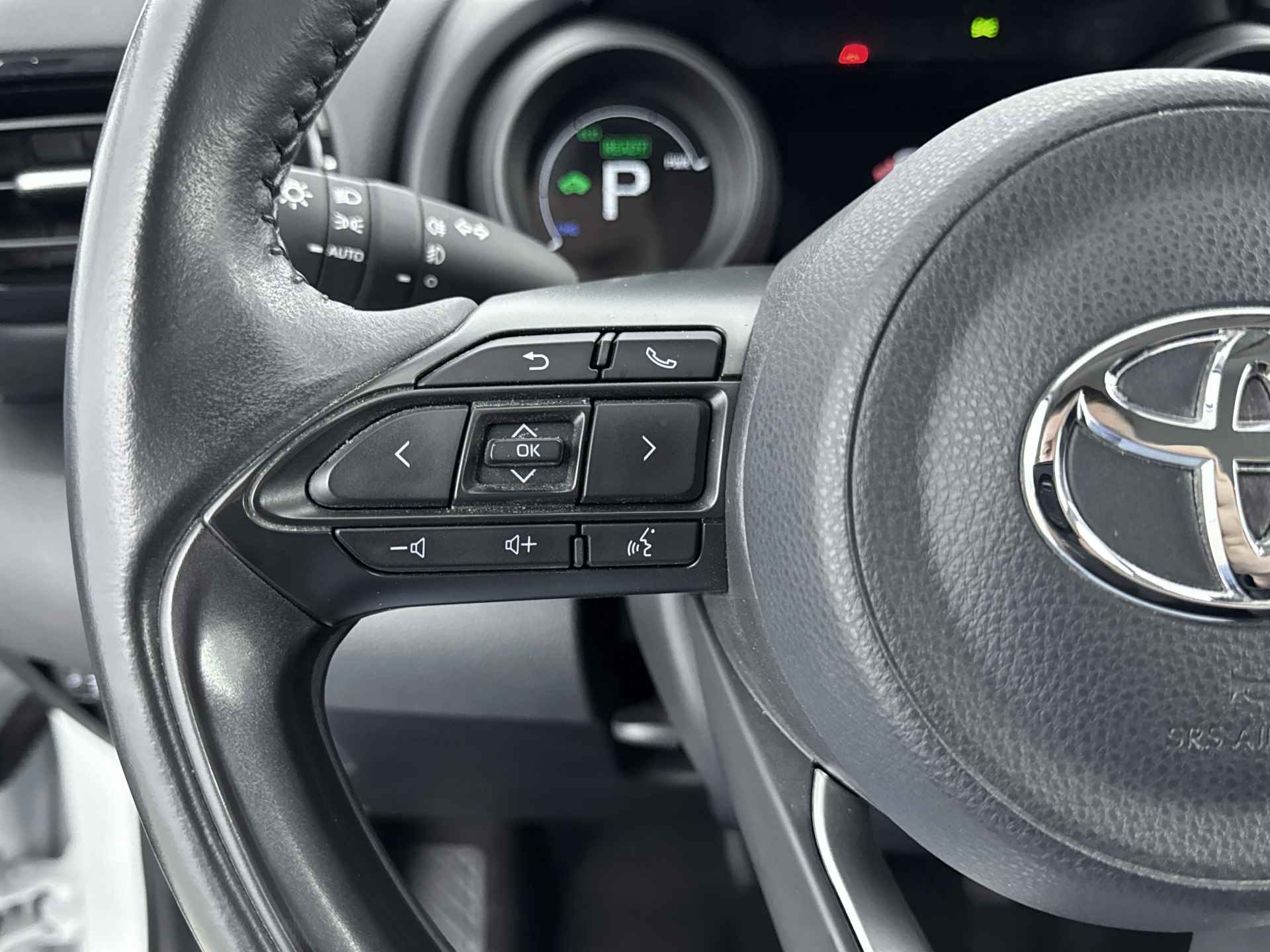 Toyota Yaris 1.5 Hybrid Dynamic | 1e Eigenaar | Parkeercamera | LED |  Lichtmetalen velgen | - 20/39