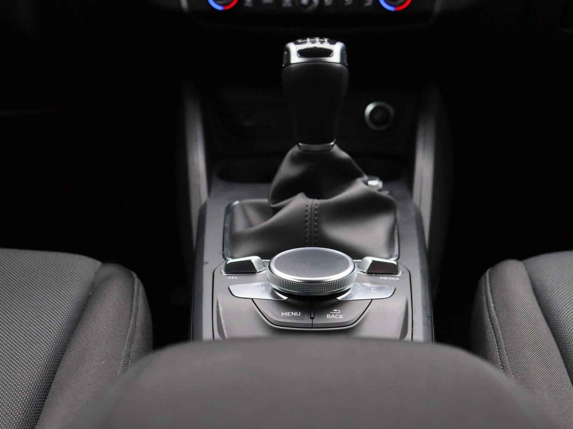 Audi Q2 30 TFSI Pro Line | LED Koplampen | Apple Carplay/Android Auto | Virtual Cockpit | Climate Control | Cruise Control | Parkeersensoren | Lichtmetalen velgen | Fabrieksgarantie | - 10/39