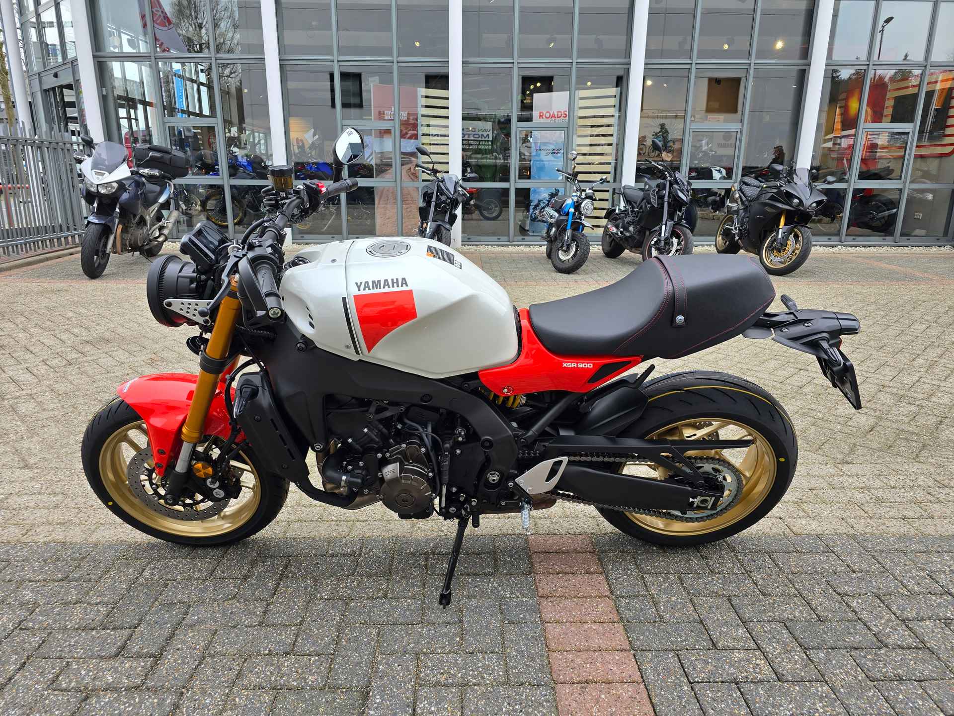 Yamaha XSR 900 - 4/24