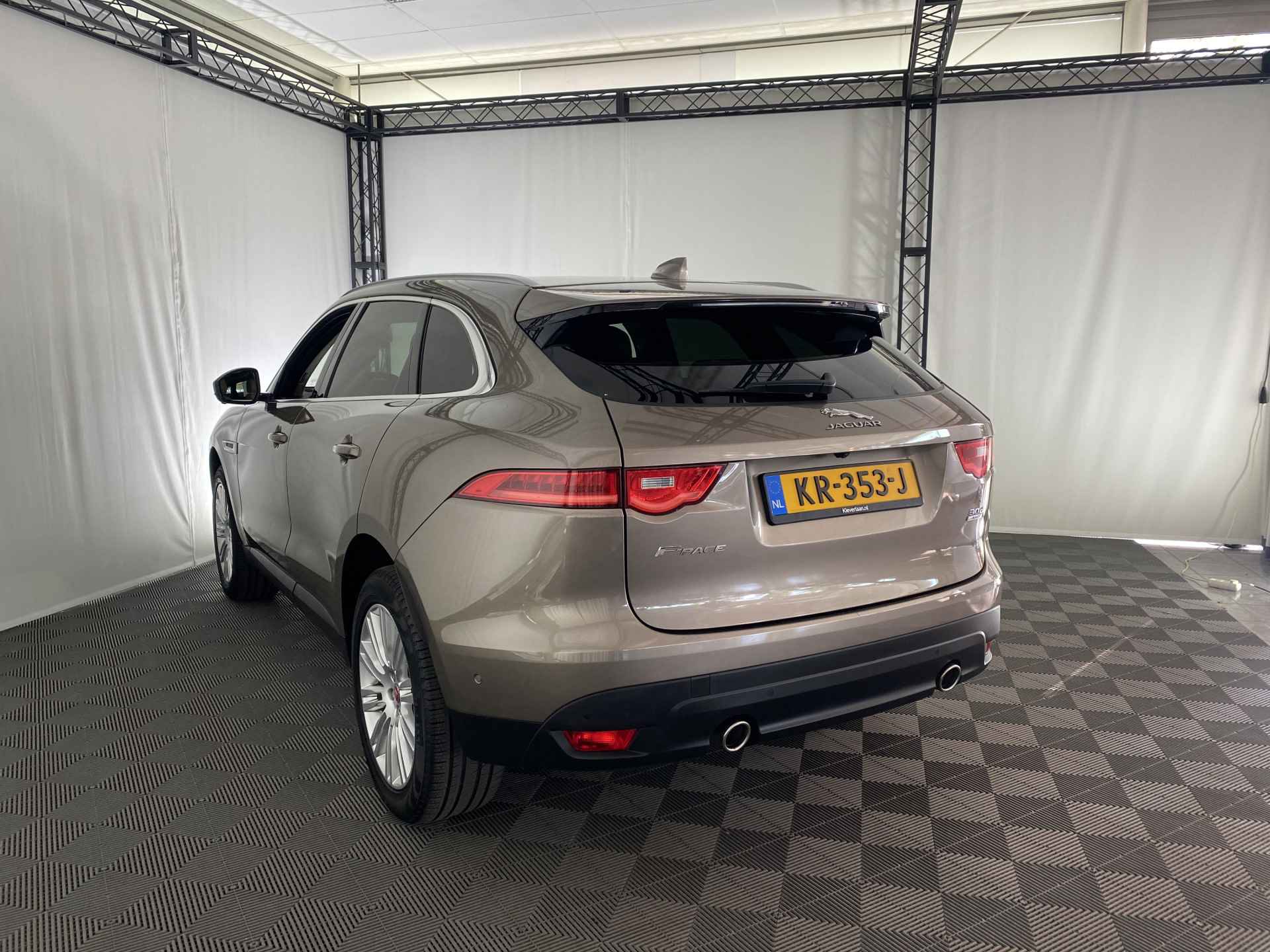 Jaguar F-Pace 3.0 S AWD 300 PK Automaat 49.000 km.!! | Navi | Memory | Leer | Pano-Dak | - 5/50