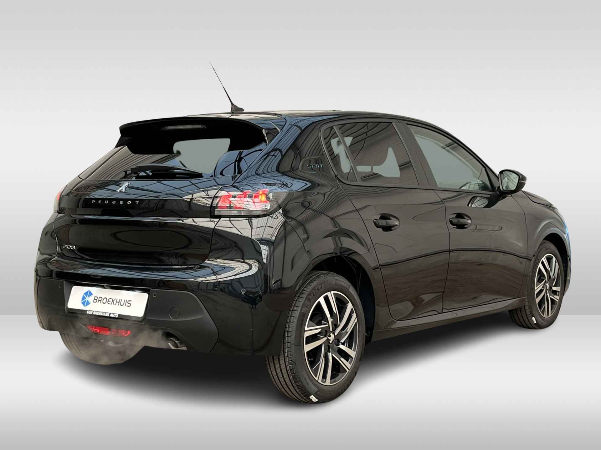 Peugeot 208 1.2 PureTech 75 PK Style | Navigatie | LED Koplampen | Achteruitrijcamera | Parkeersensoren | Apple Carplay / Android Auto | Cruise Controle | Airconditioning | 16" LMV | Donker glas Private lease va € 389 p/mnd - 6/36