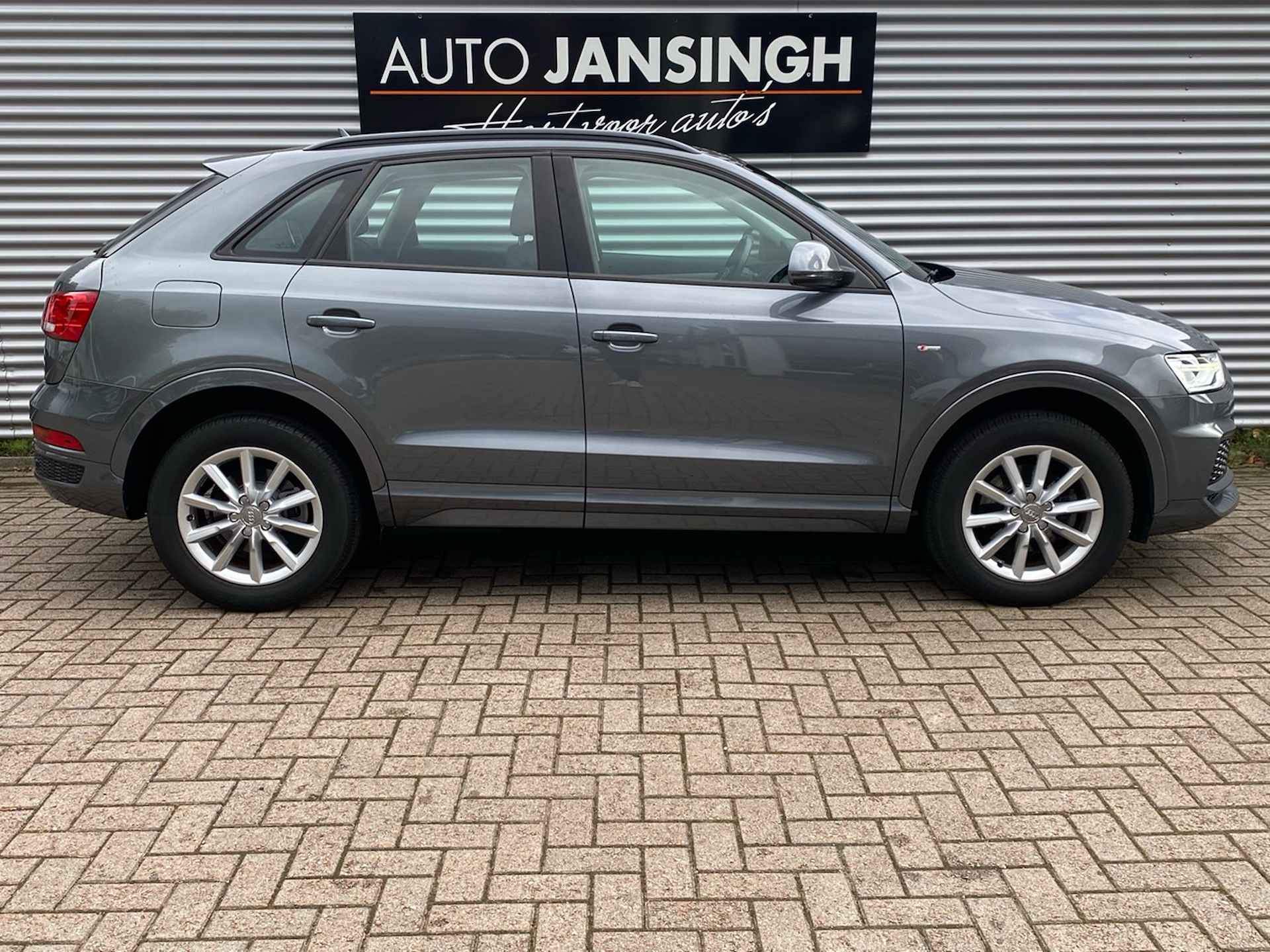 Audi Q3 1.4 TFSI CoD Adrenalin | Navi | Cruise Control | Airco | LM Velgen | Parkeersensoren achter | RIJKLAARPRIJS INCL 12 MAANDEN GARANTIE EN BEURT - 5/21