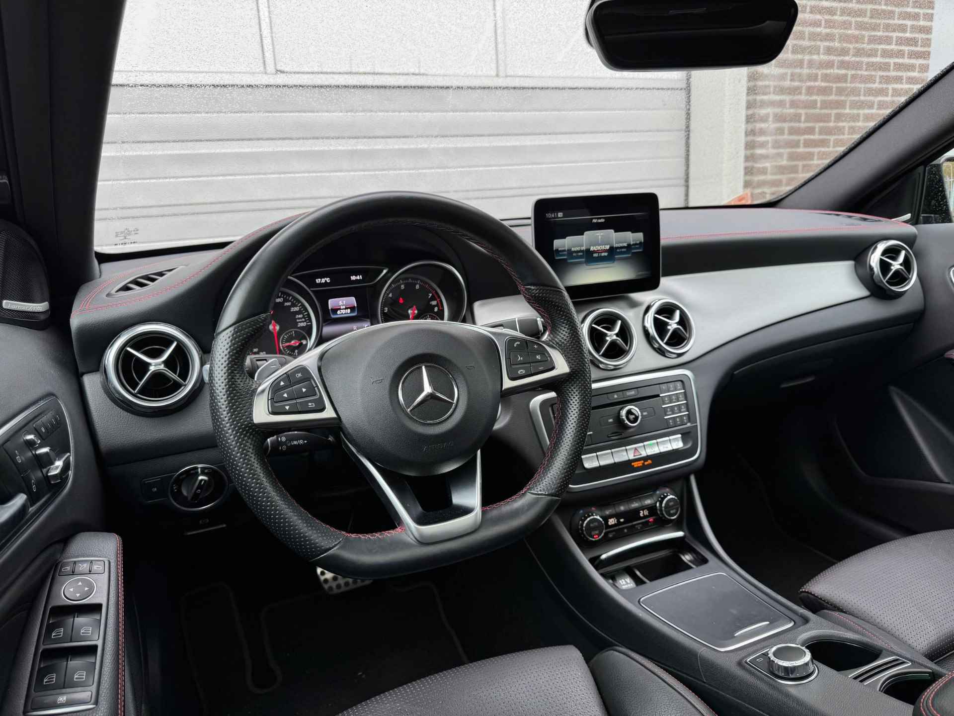 Mercedes-Benz GLA-klasse 180 AMG Exclusive | Panoramdak | Harman Kardon | - 14/26