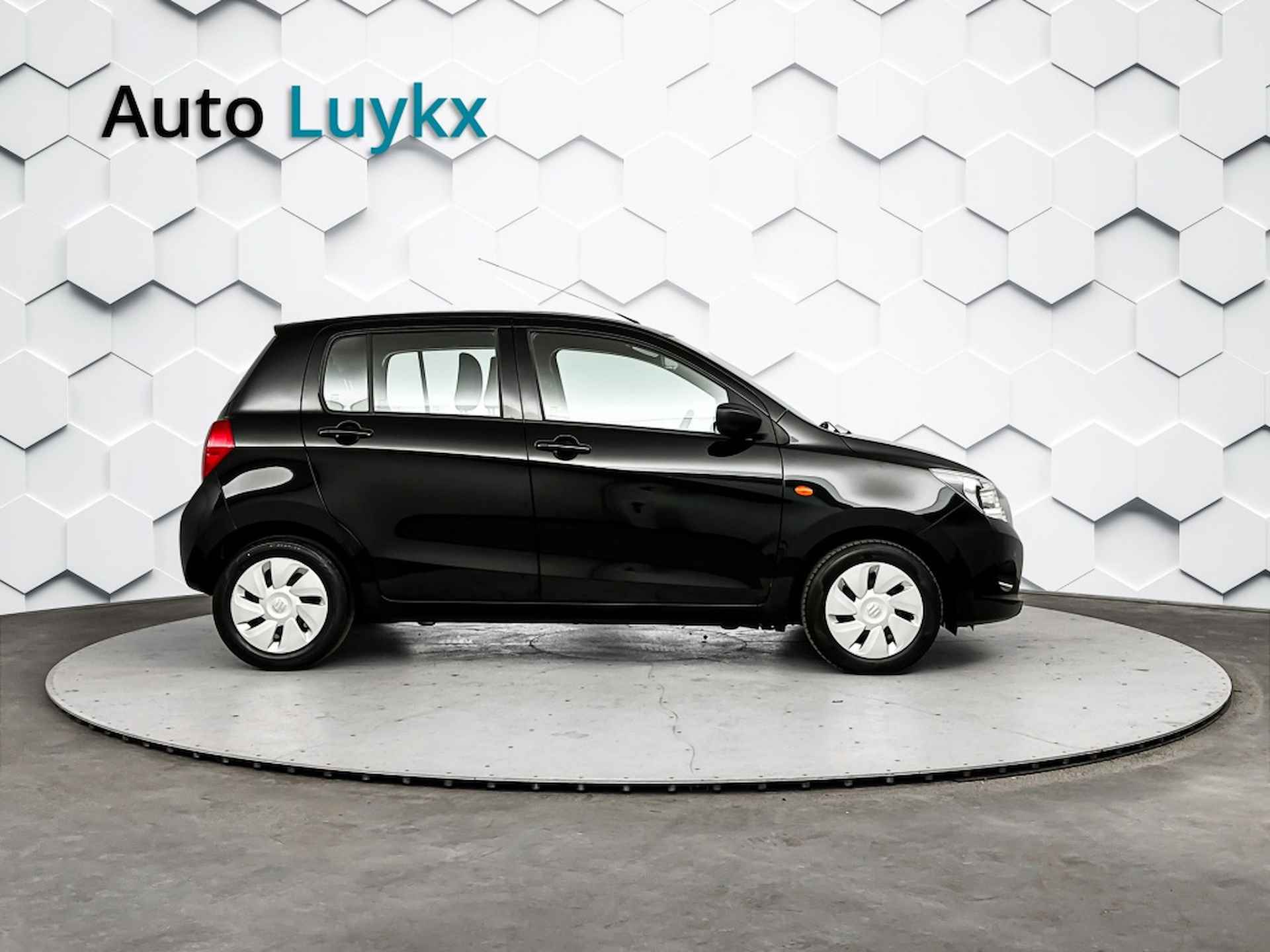 Suzuki Celerio 1.0 Comfort | Navigatie | Parkeersensoren voor + achter | Bluetooth - 10/36