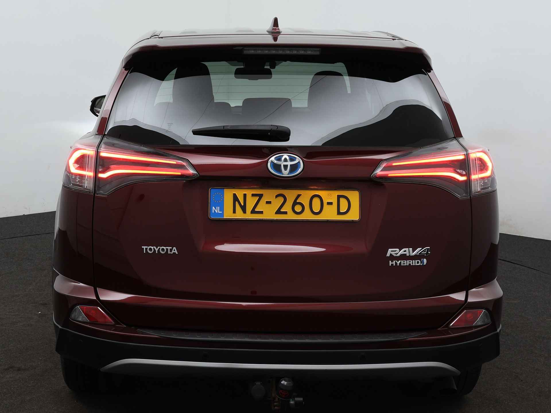 Toyota RAV4 2.5 Hybrid AWD Style | Navigatie | Camera | Trekhaak | - 28/48