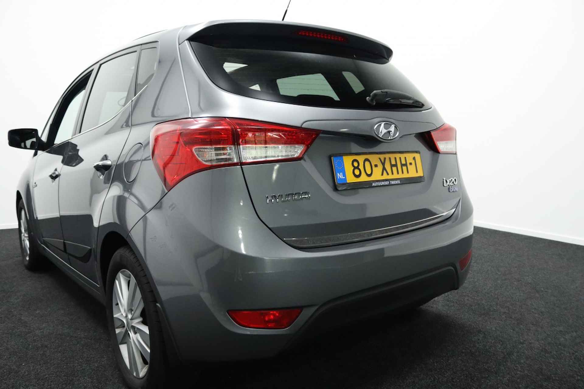 Hyundai ix20 1.4i i-Vision Eerste eigenaar | Pano-dak | Dealer onderhoud | NA - 9/33