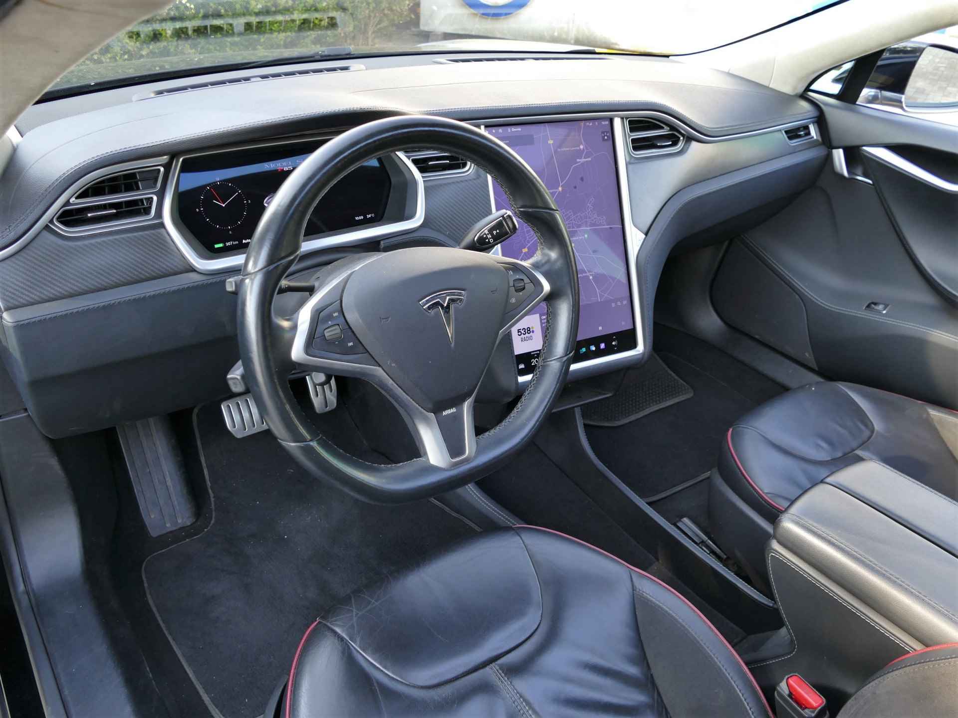 Tesla Model S 85 Performance | FREE CHARGE | elektrisch panoramadak | 21"all-season-banden | leer | stoelverwarming - 38/56