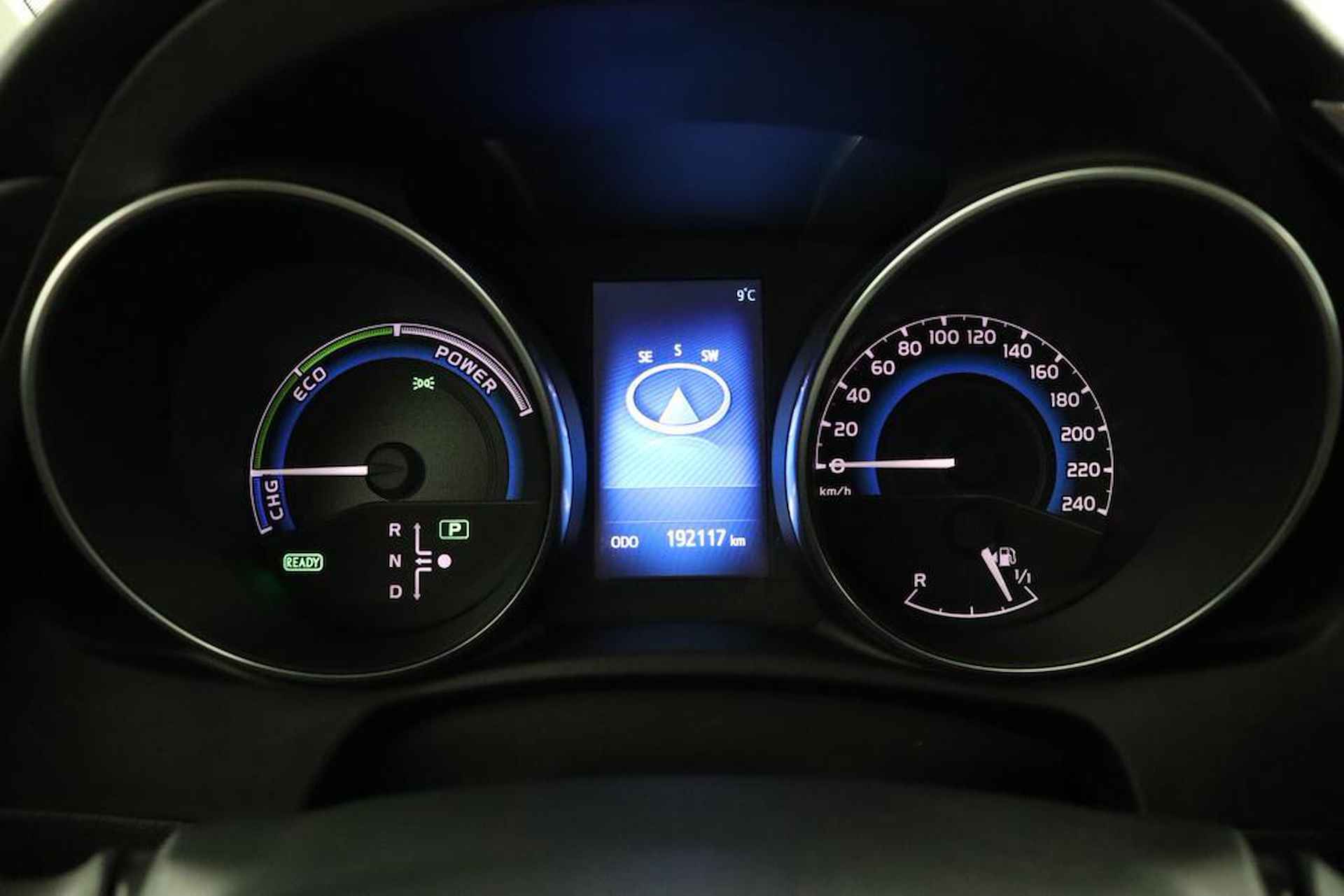 Toyota Auris 1.8 Hybrid Dynamic | Navigatie | Cruise-Control | Parkeercamera | - 11/53