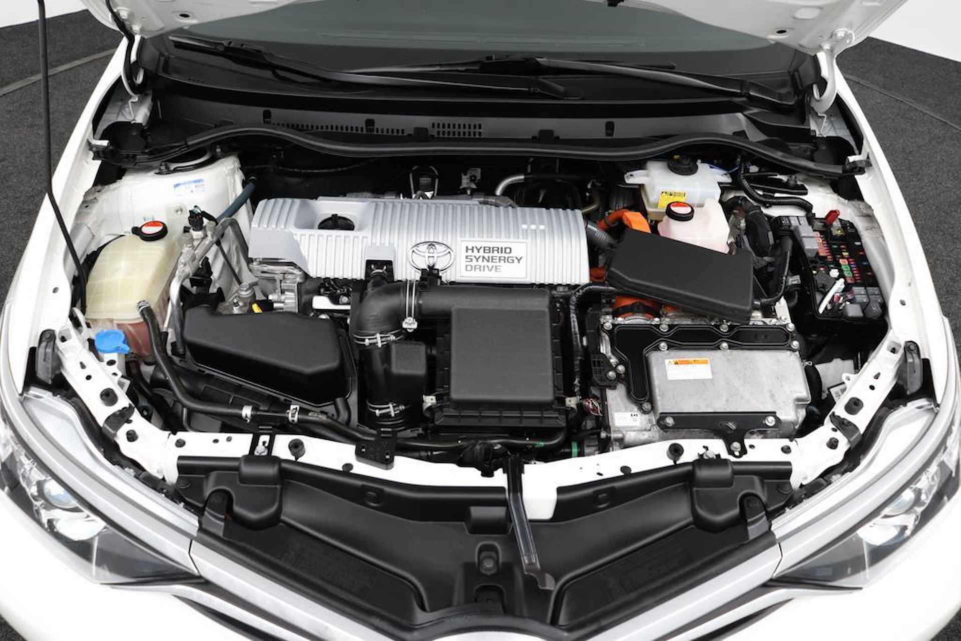Toyota Auris 1.8 Hybrid Dynamic | Navigatie | Cruise-Control | Parkeercamera | - 33/53