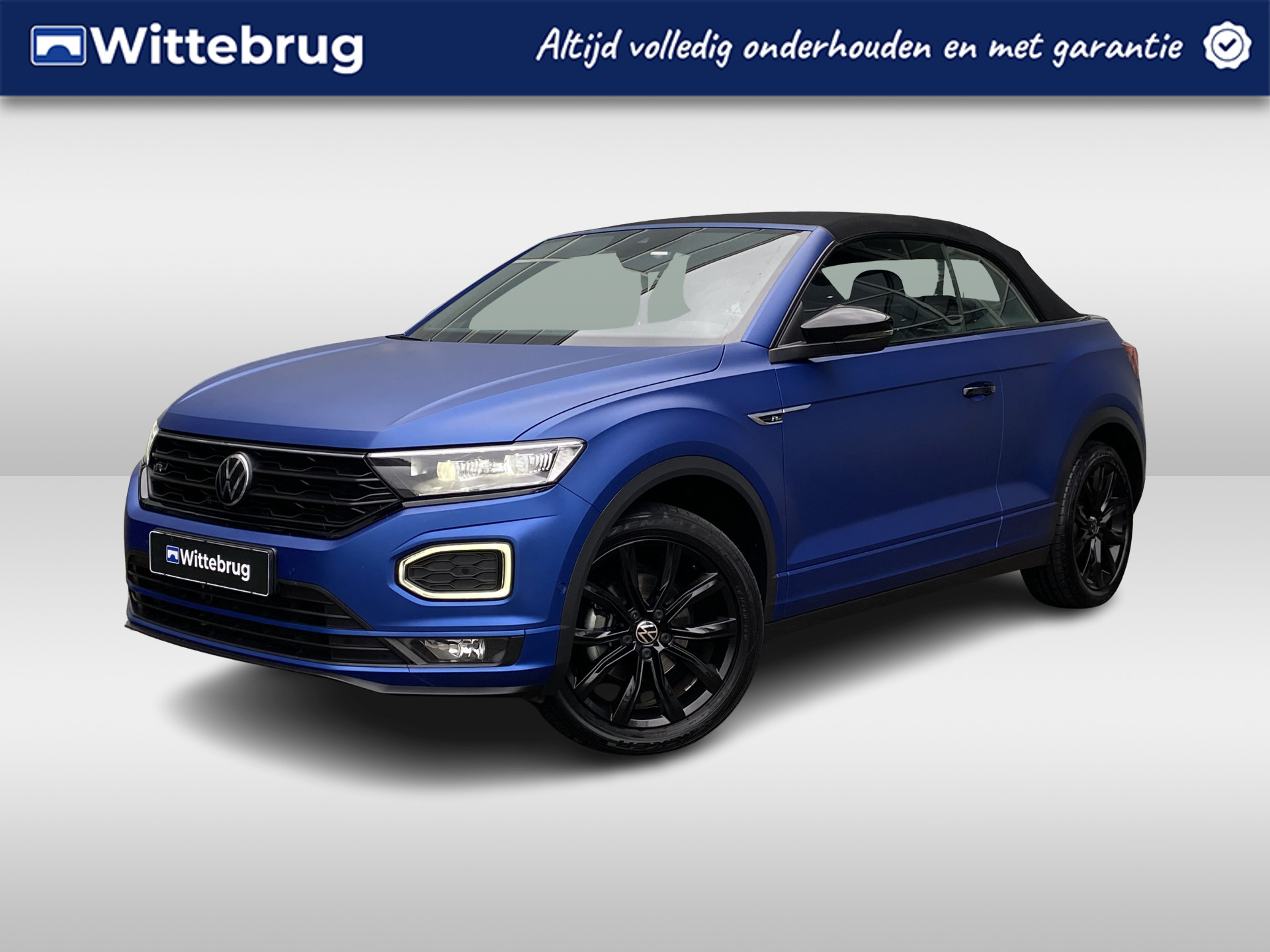 Volkswagen T-Roc Cabrio 1.5 TSI 150pk DSG R-Line / Edition Blue 170/800 / Blauw Mat / Virtual Cockpit / Black Style / 18'' LMV / Stuur en Stoelverwarming / Navi / Camera / LED Koplampen / VW