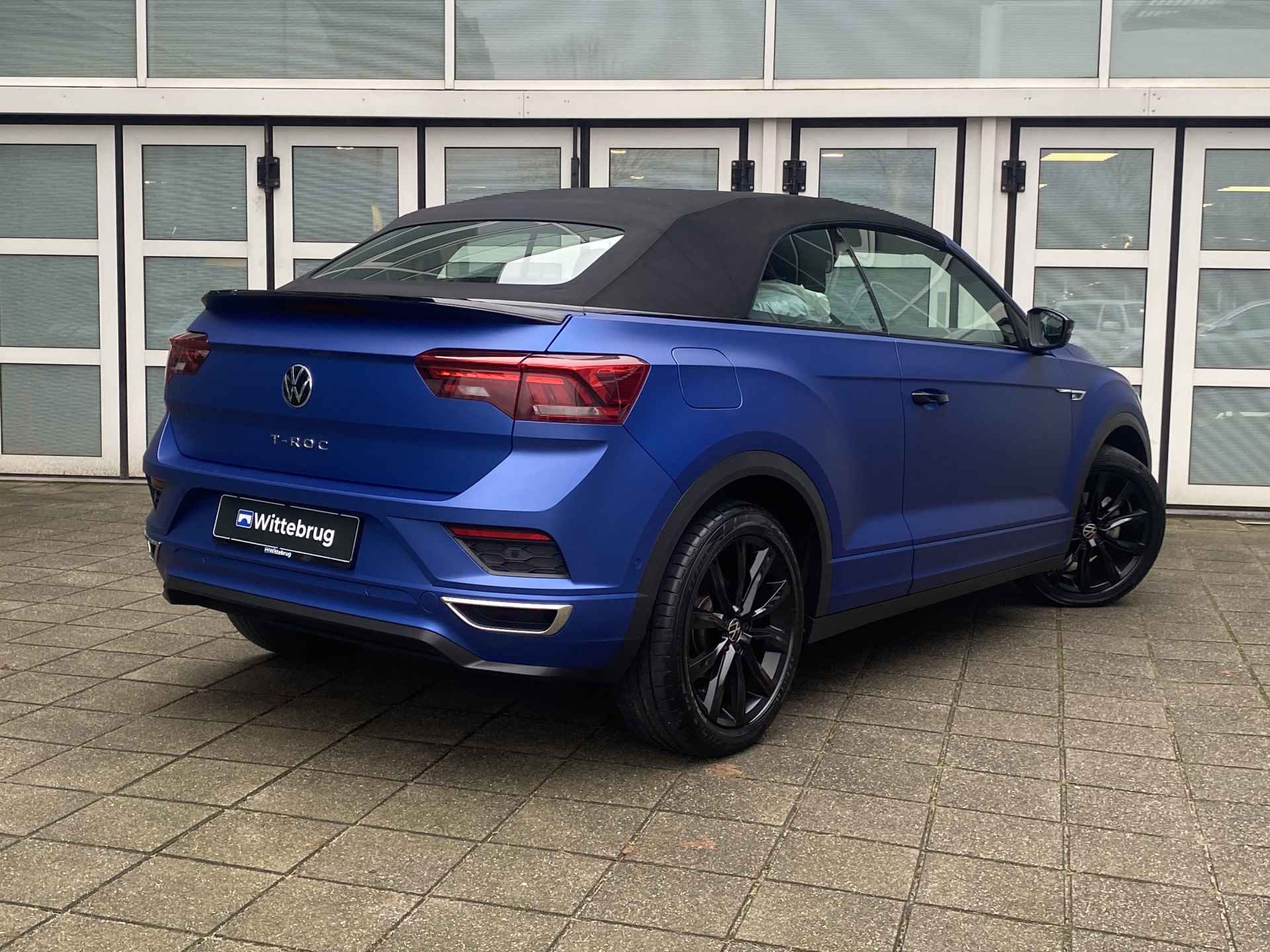 Volkswagen T-Roc Cabrio 1.5 TSI 150pk DSG R-Line / Edition Blue 170/800 / Blauw Mat / Virtual Cockpit / Black Style / 18'' LMV / Stuur en Stoelverwarming / Navi / Camera / LED Koplampen / VW - 10/32