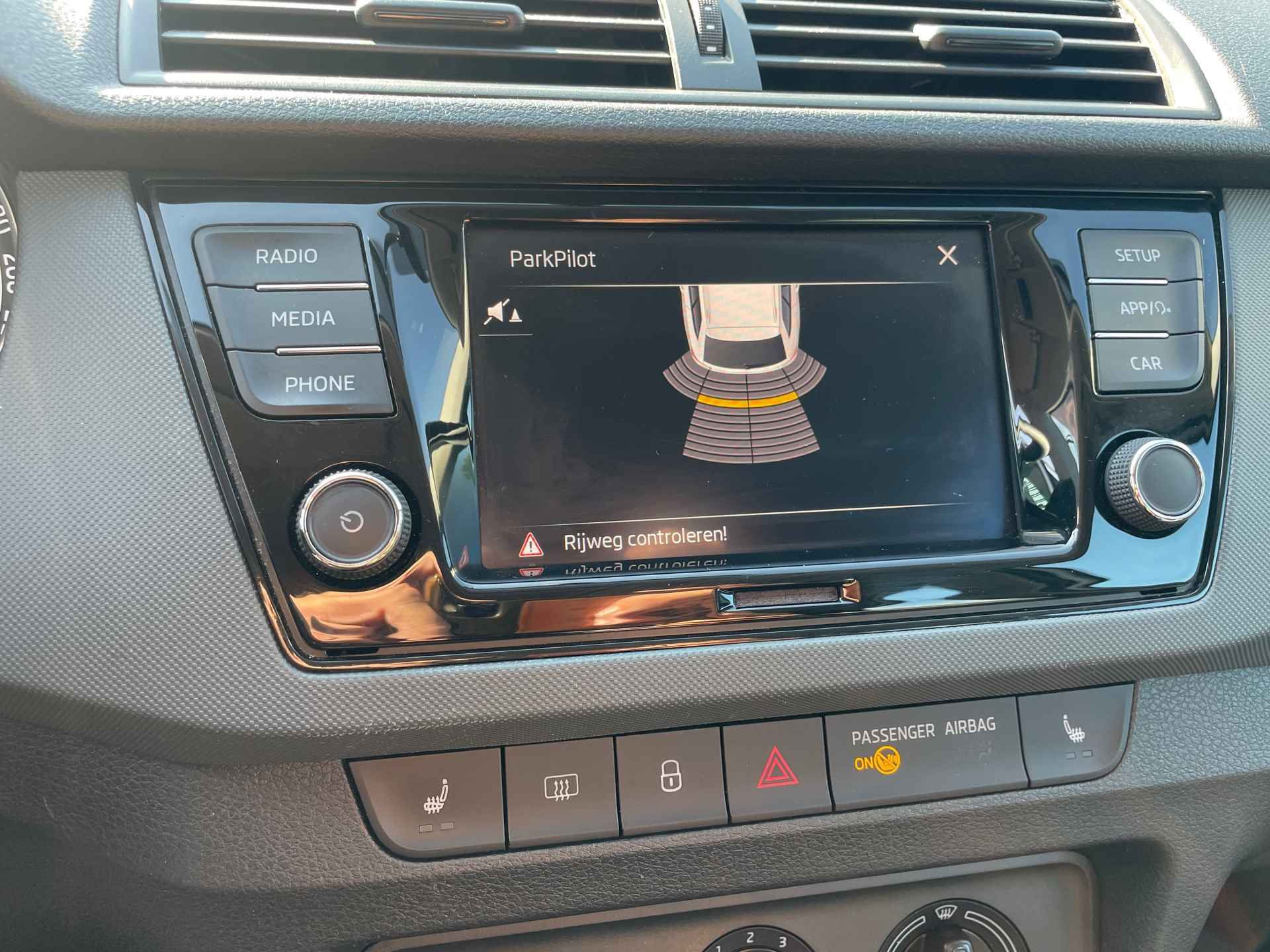 Skoda Fabia Combi 1.0 TSI Active Apple carplay|Airco|Stoelverwarming|Lichtmetalenvelgen - 25/27