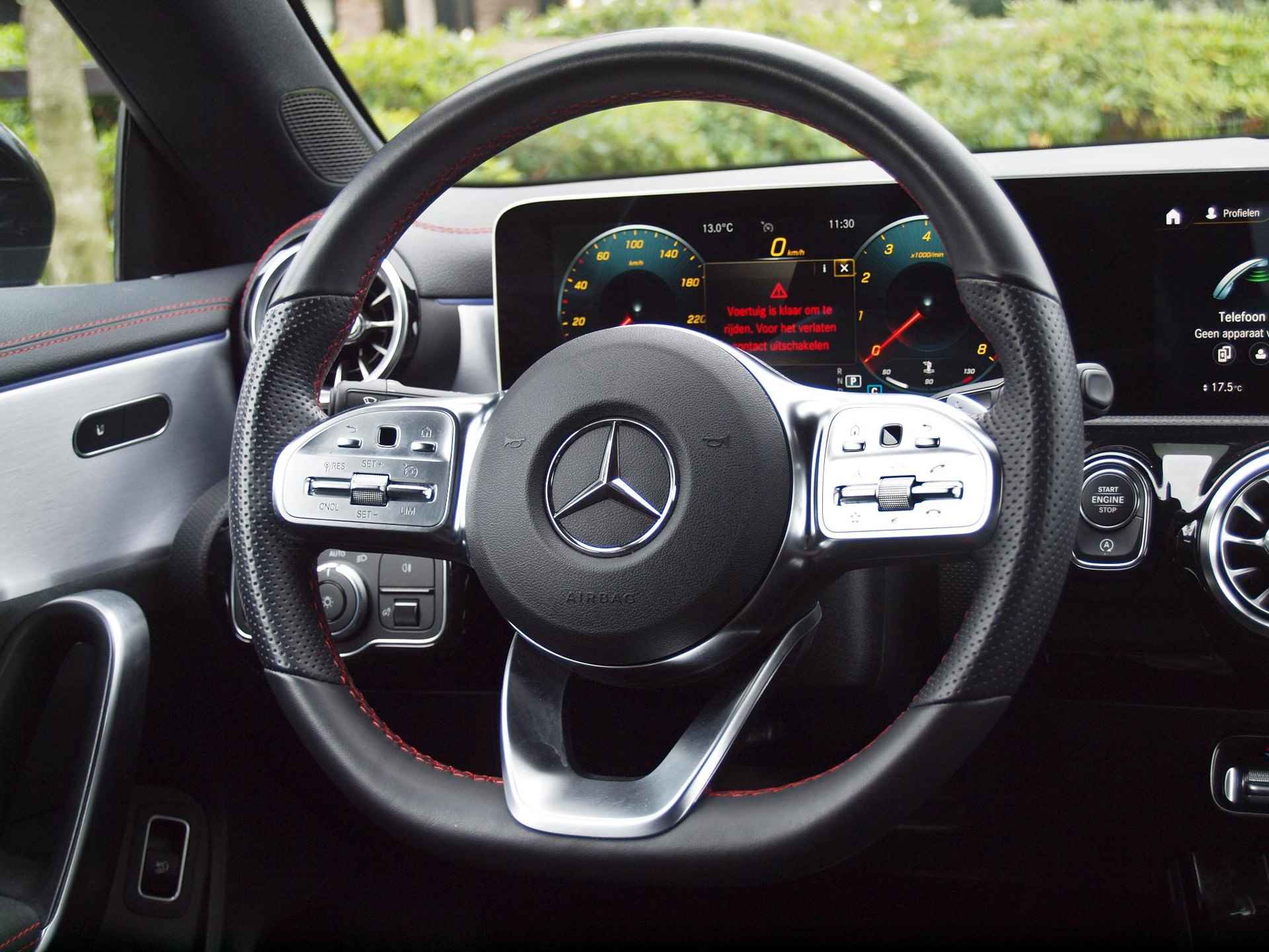 Mercedes-Benz CLA-klasse Shooting Brake 200 Business Solution AMG | Widescreen cockpit | Camera | NL-Auto | - 17/32