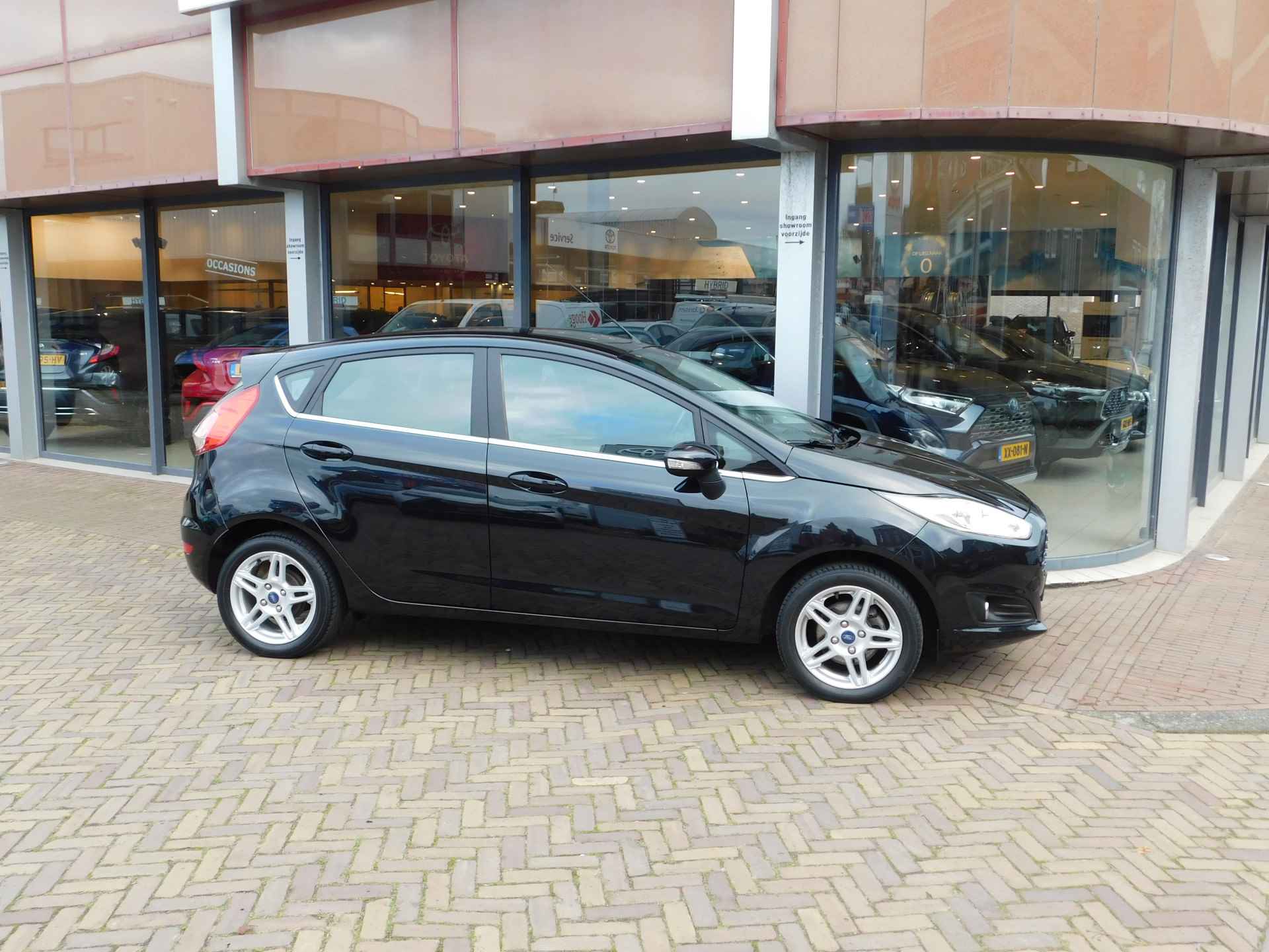 Ford Fiesta 1.0 Titanium | Dealer Onderhouden | Weinig KM!!! - 31/42