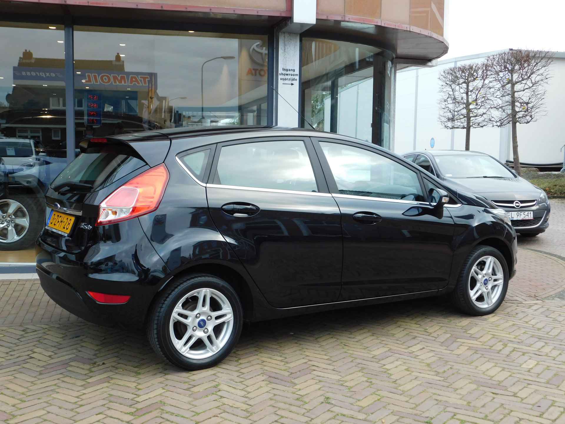 Ford Fiesta 1.0 Titanium | Dealer Onderhouden | Weinig KM!!! - 32/42