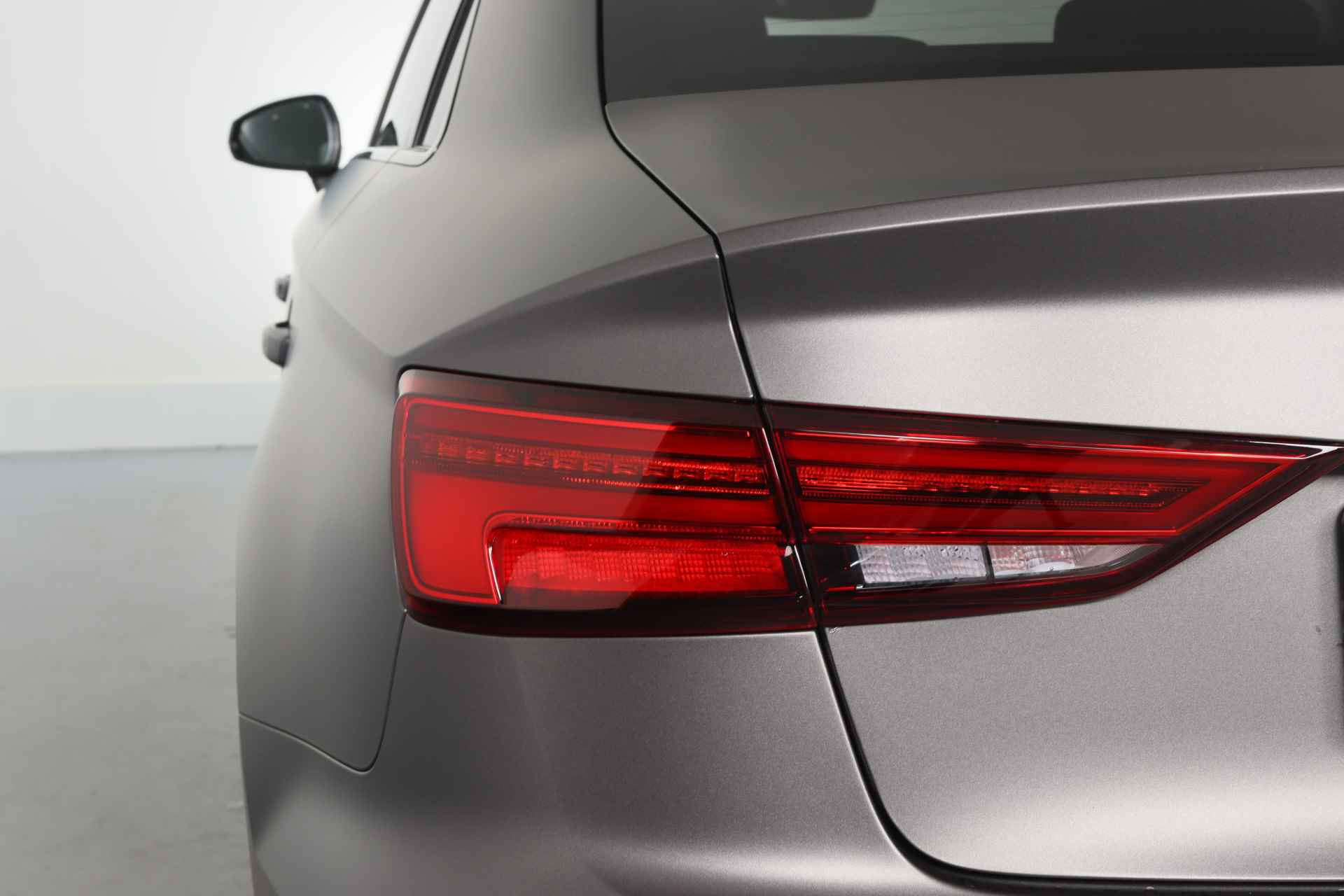 Audi A3 Limousine 1.5 TFSI CoD Sport S Line Edition | Dealer Onderhouden! | LED | Vitrtueel | Open Dak | Navi | Sportstoelen | Clima | K - 24/31
