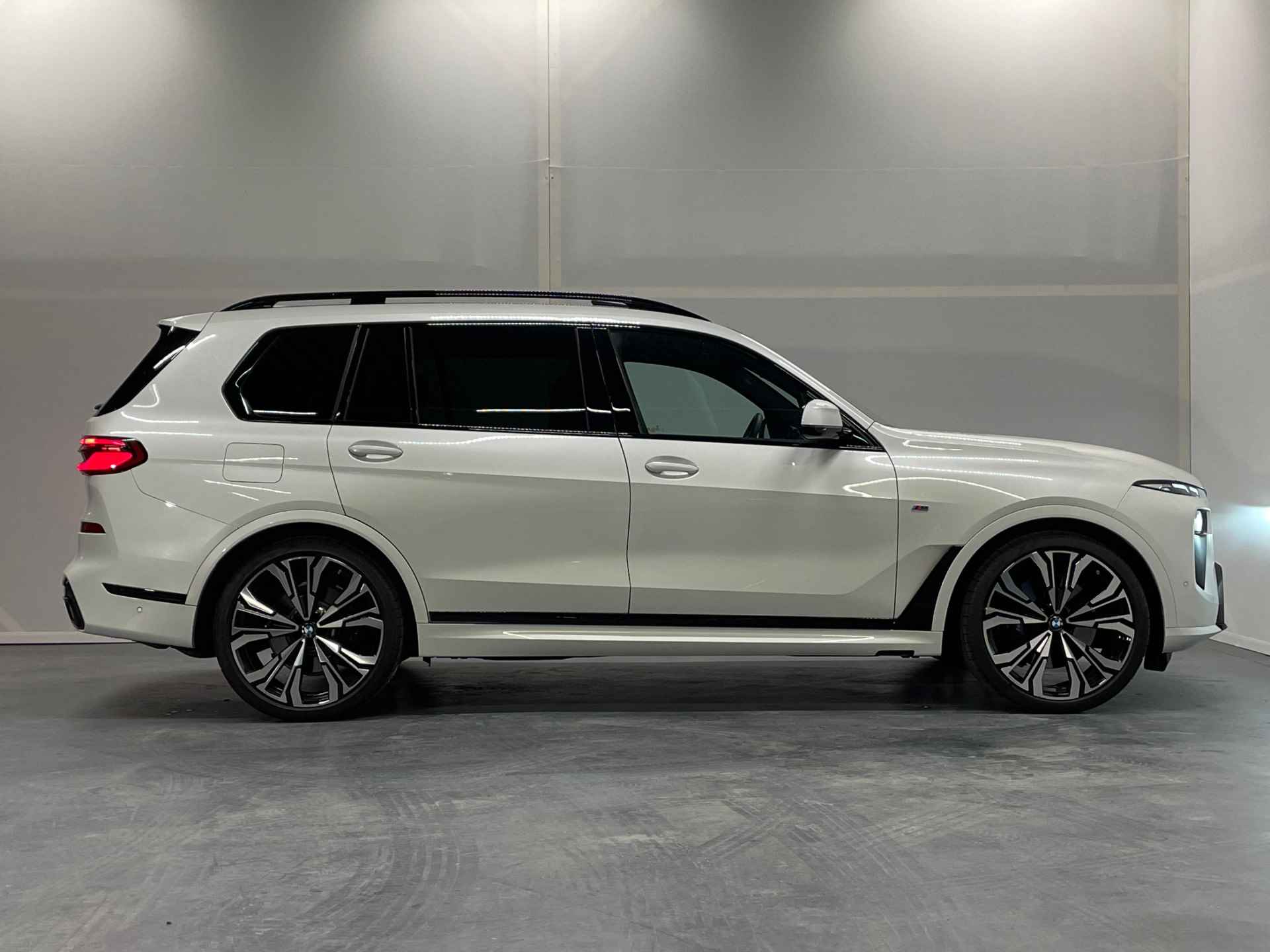 BMW X7 xDrive40i - 26/29