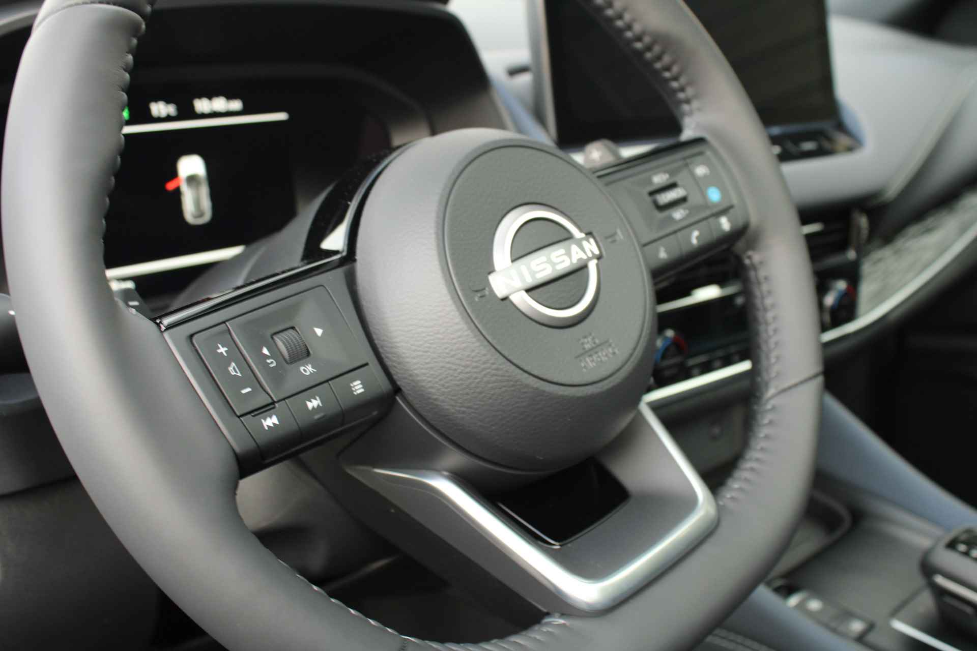 Nissan QASHQAI 1.3 MHEV 158PK Xtronic Tekna Plus Automaat Leder, Navigatie, Lichtmetalen velgen 20 inch., BOSE Audio, Voorruitverwarming - 23/60