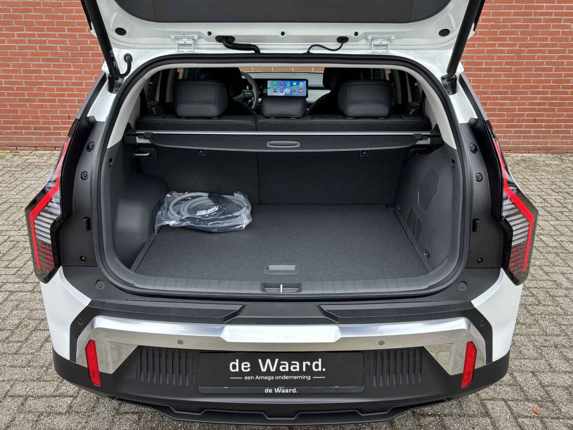 Kia EV3 Plus Advanced 58.3 kWh €3.000,- inruilvoordeel | Vegan lederen stoelbekleding | Glazen schuif-/kanteldak | Harman Kardon premium sound  system | 19" lichtmetalen velgen - 13/37