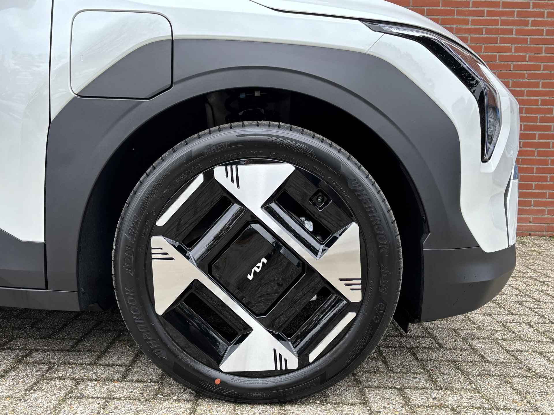 Kia EV3 Plus Advanced 58.3 kWh €3.000,- inruilvoordeel | Vegan lederen stoelbekleding | Glazen schuif-/kanteldak | Harman Kardon premium sound  system | 19" lichtmetalen velgen - 15/37