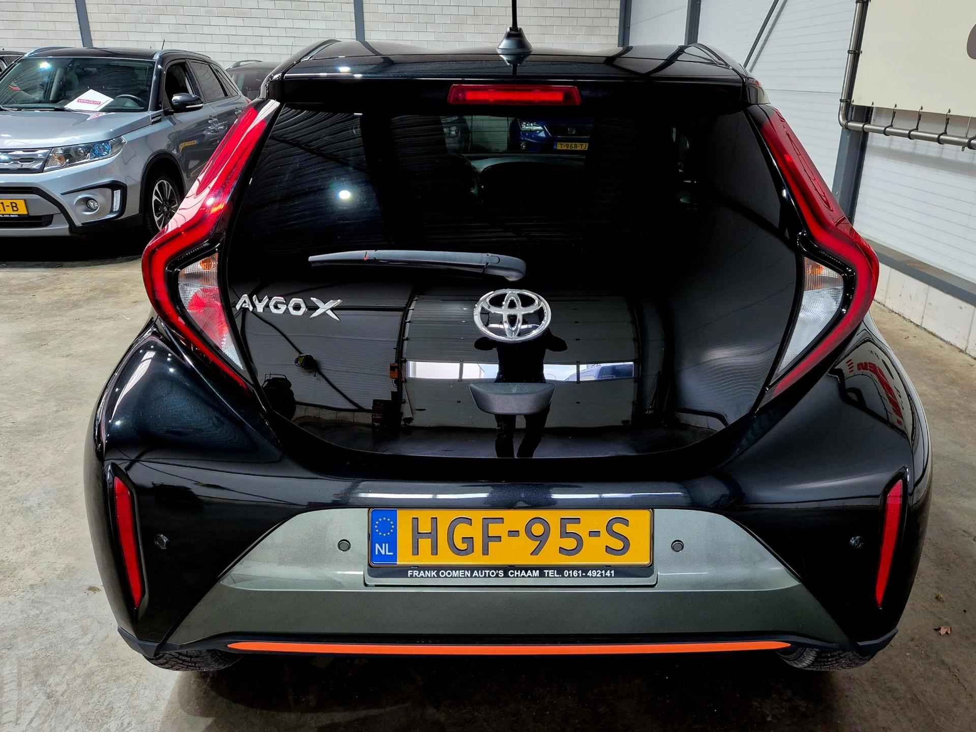 Toyota Aygo X 1.0 VVT-i 72PK S-CVT Limited + LED|Draadloos Apple/Android|Adap.t cruise|Lane|Cruise|PDC|Camera|Climate|JBL|18"LMV - 6/35